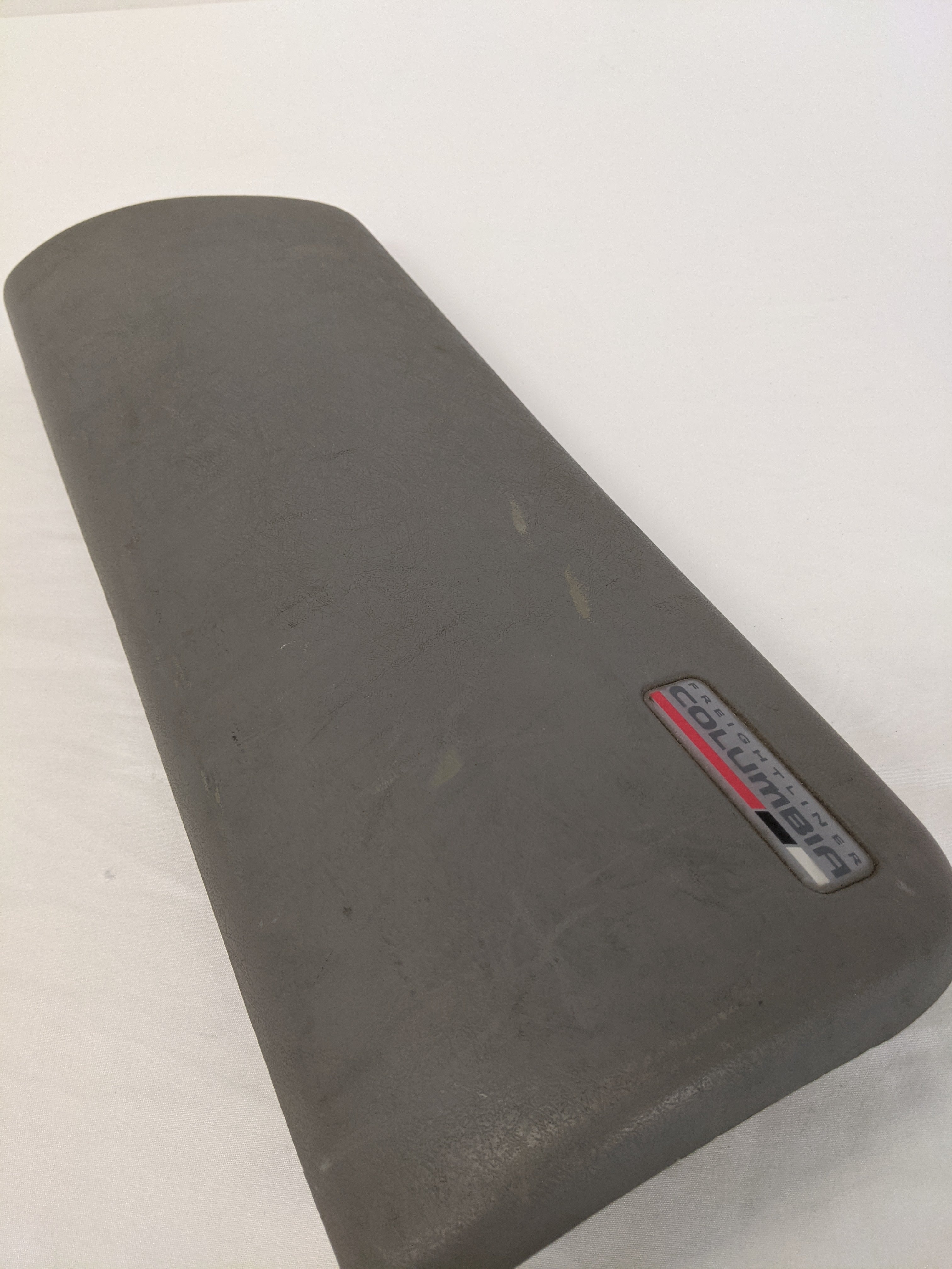 Used Freightliner Columbia RH Upper Dash Panel Cover - P/N A18-29825-000 (10098424643900)