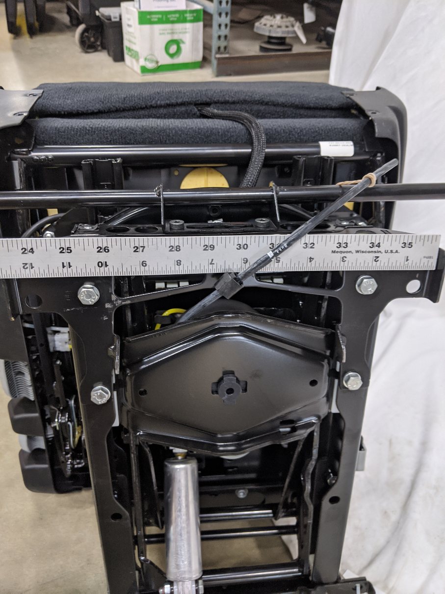 Damaged Western Star LH Complete L2 Swivel Seat Assembly - P/N ISR 816007 1016 (10162931401020)