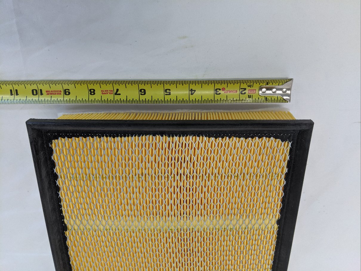 New Freightliner Fleetguard 9 1/2" x 13" Angled Air Filter - P/N FG AF4166 (10153165586748)