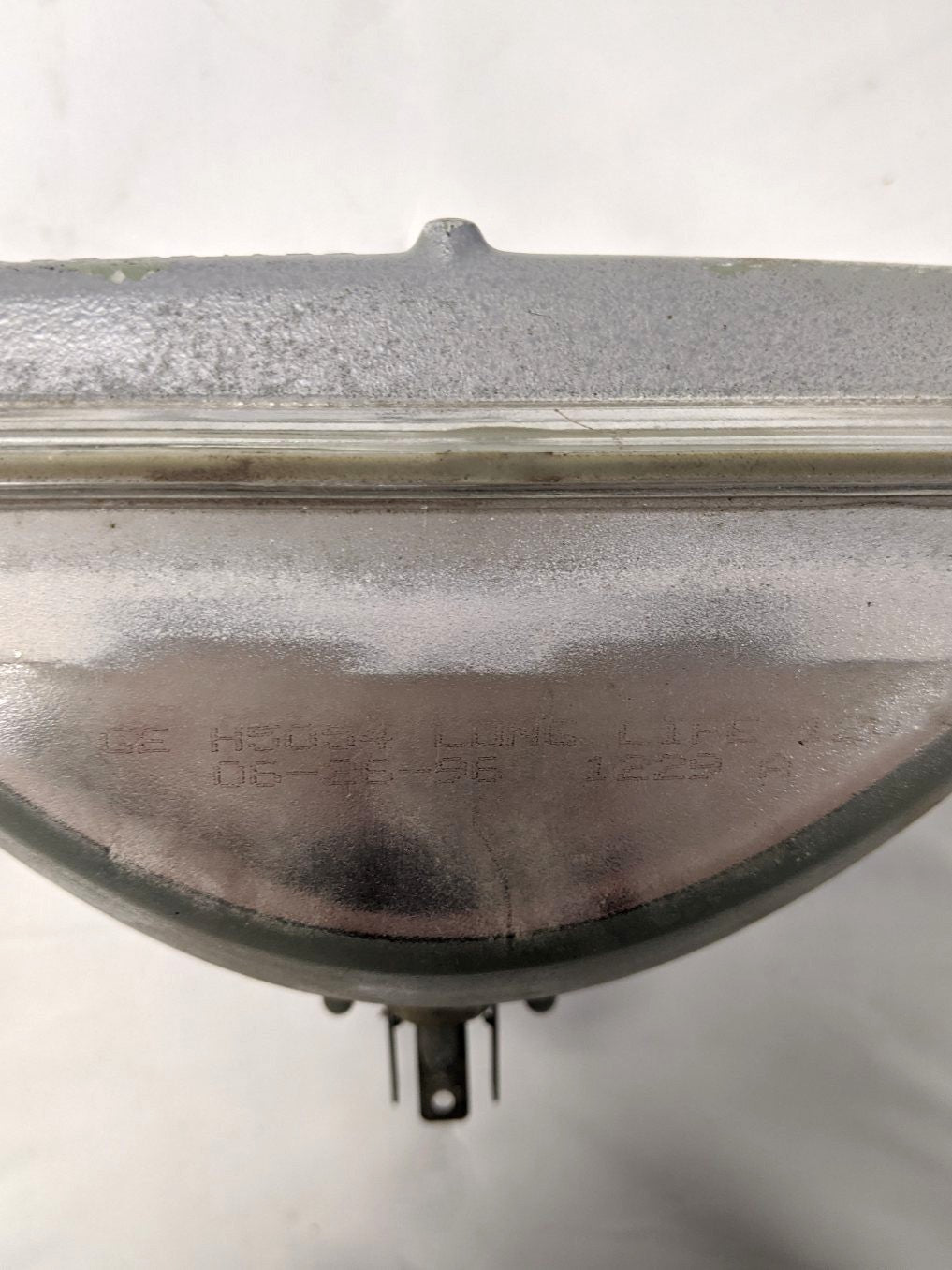 General Electric Double Filament Halogen Headlamp w/ Housing - GEH5054