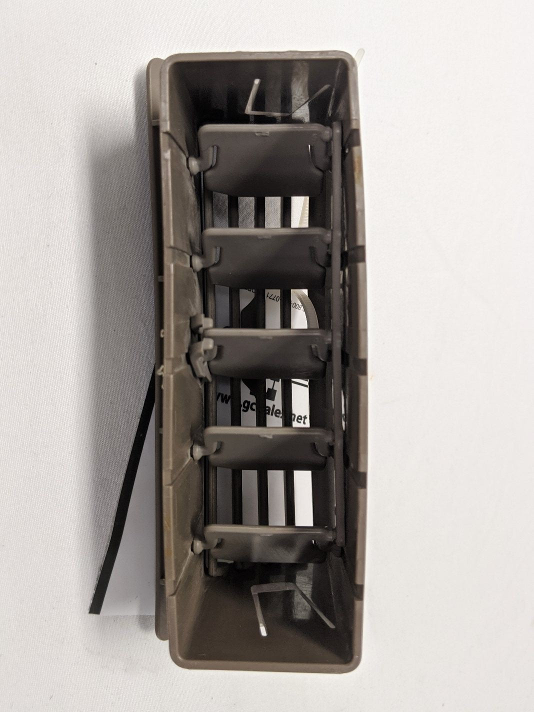 Used Freightliner Cascadia P3 Directional Dash Vent Louver - P/N A22-60527-005