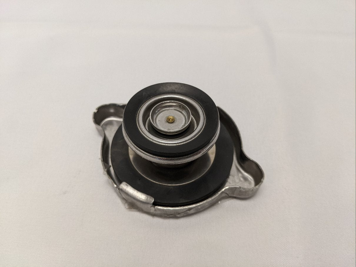 Freightliner M2 Radiator Surge Tank Filler Cap | 05-17223-002