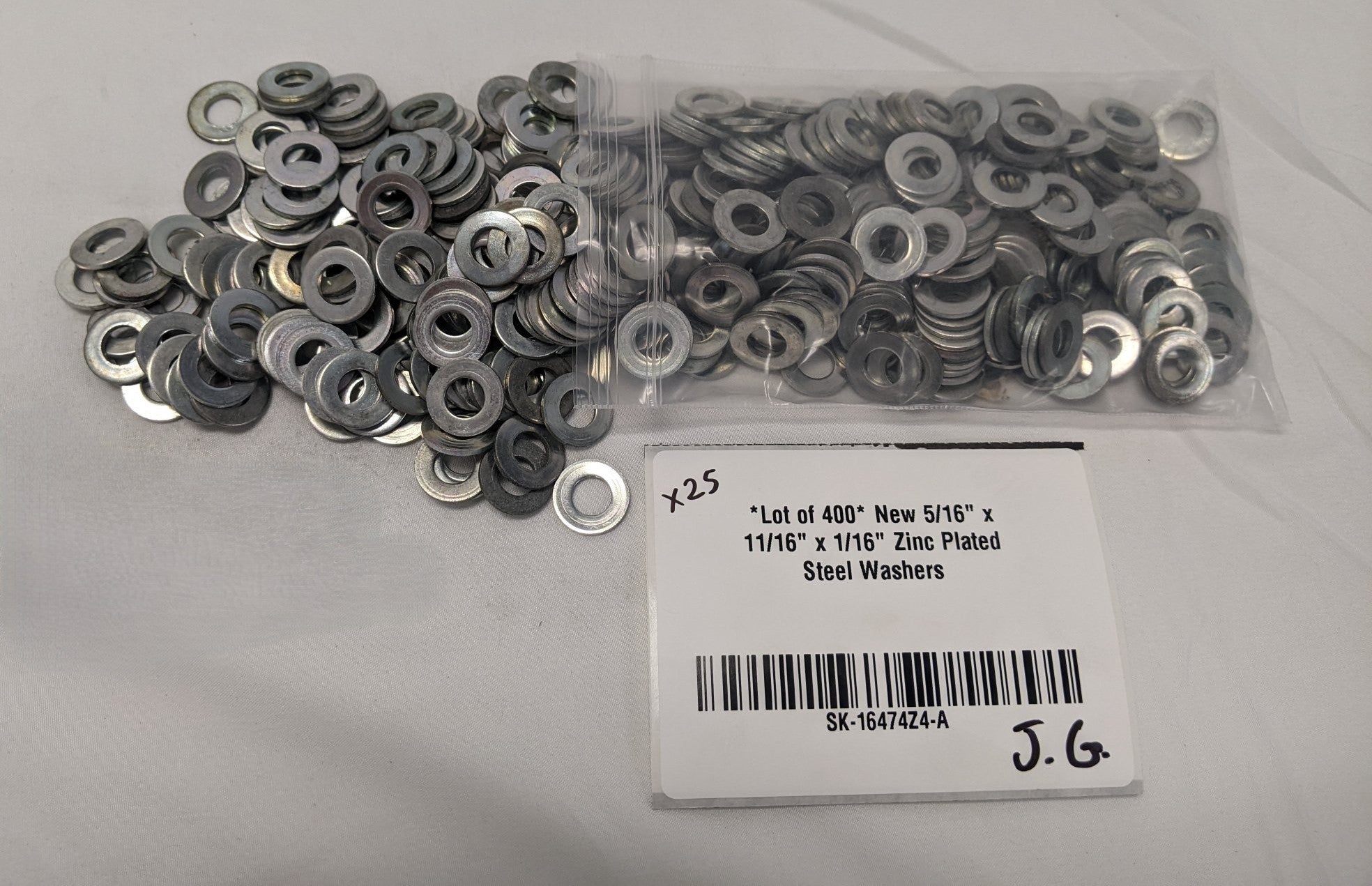 *Lot of 400* New 5/16" x 11/16" x 1/16" Zinc Plated Steel Washers