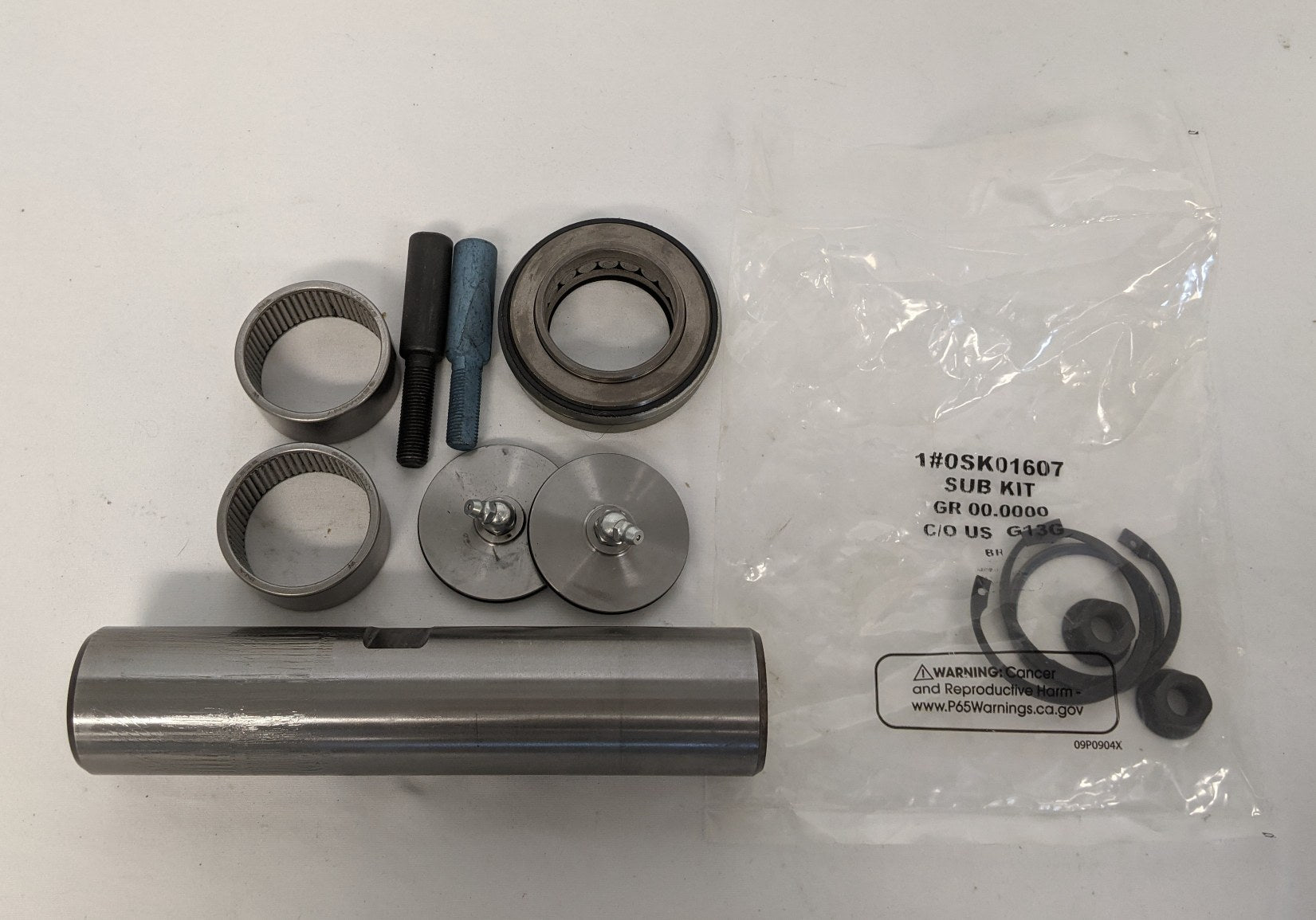 New Detroit RH Side Shield F2 King Pin Kit - P/N MBA6073300319K (9902131315004)