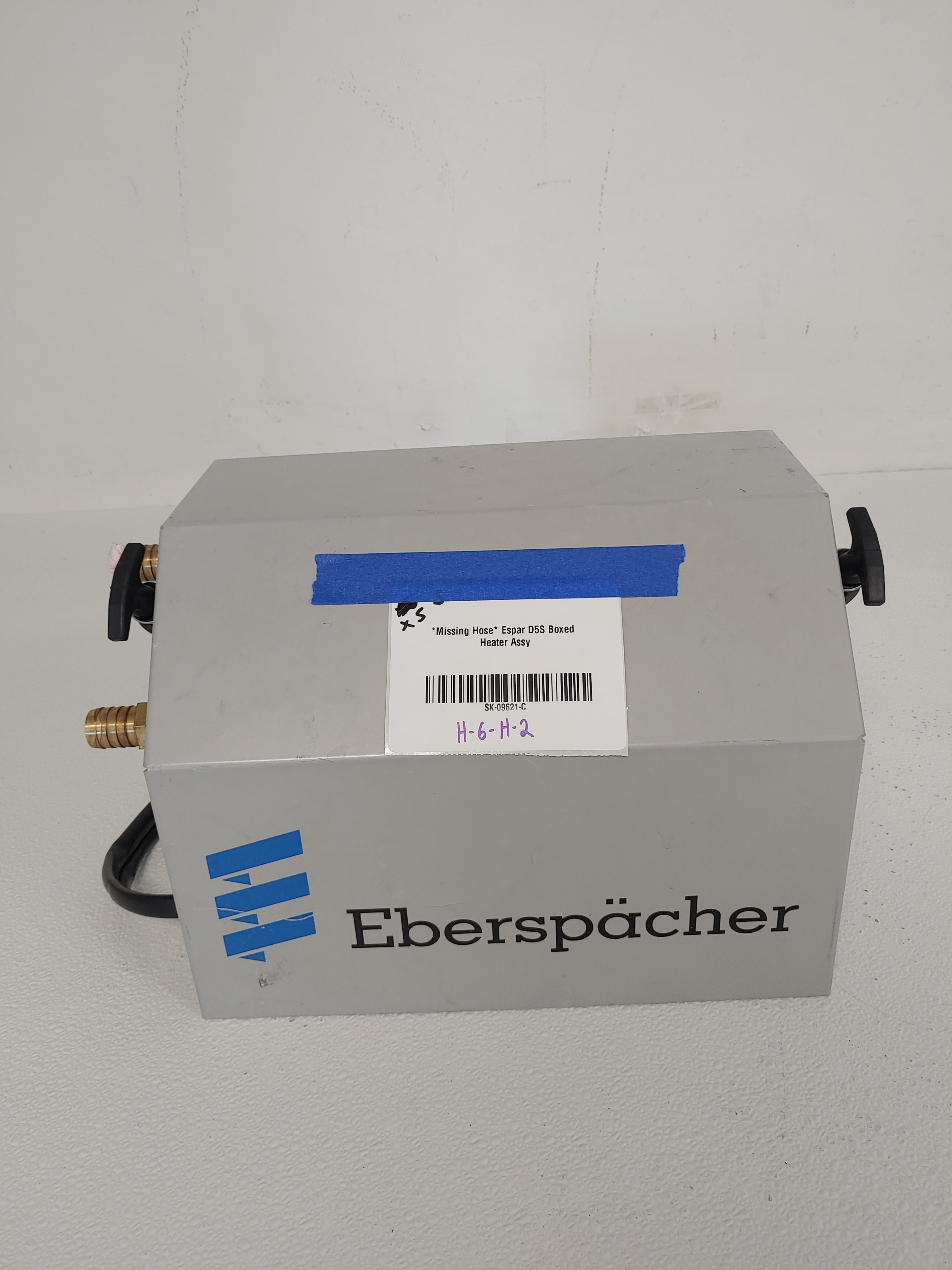 *Missing Parts* Espar Hydronic II D5S Boxed 12V Heater -  P/N ESP 252786106001
