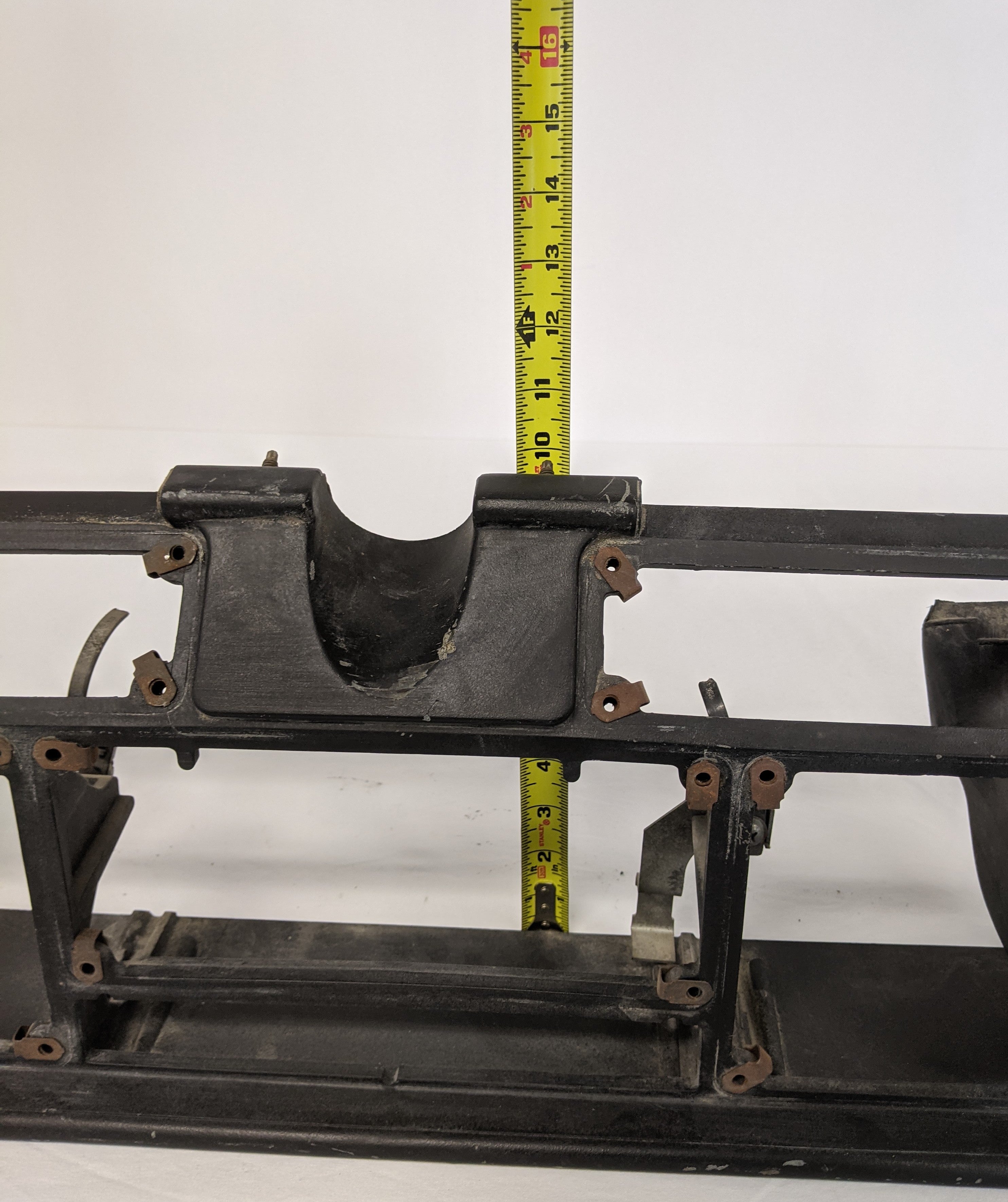 Used Freightliner FLD Classic Instrument Dash Panel Surround -P/N A18-22178-005 (9995577950524)