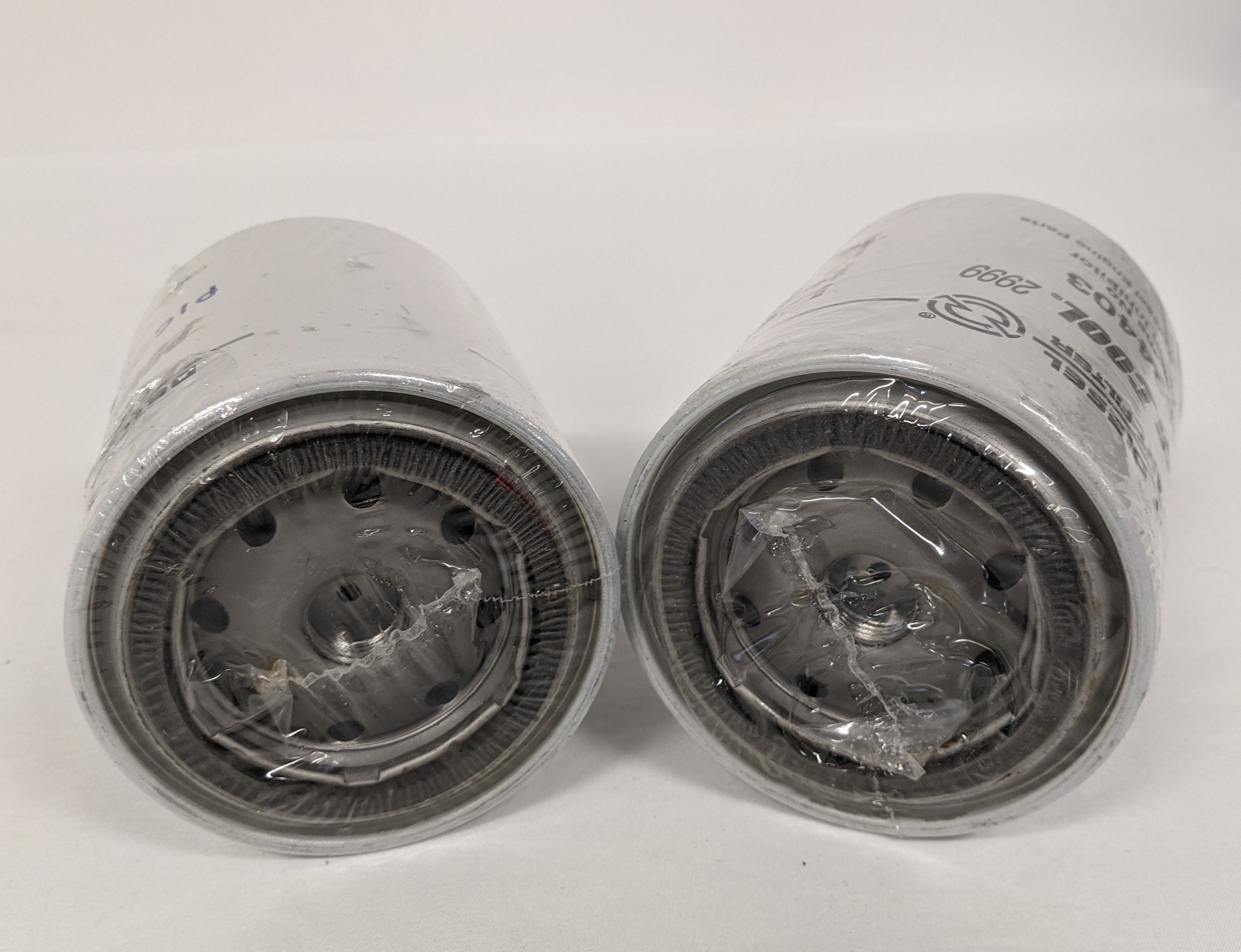 New *Lot of 2* Detroit Diesel Radiator Coolant Filters - P/N DDE 23524403 (9904261955900)