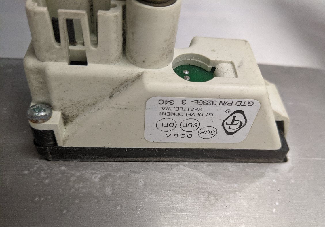 Used Freightliner Columbia Auxiliary Instrument Dash Panel  - P/N  22-45867-010