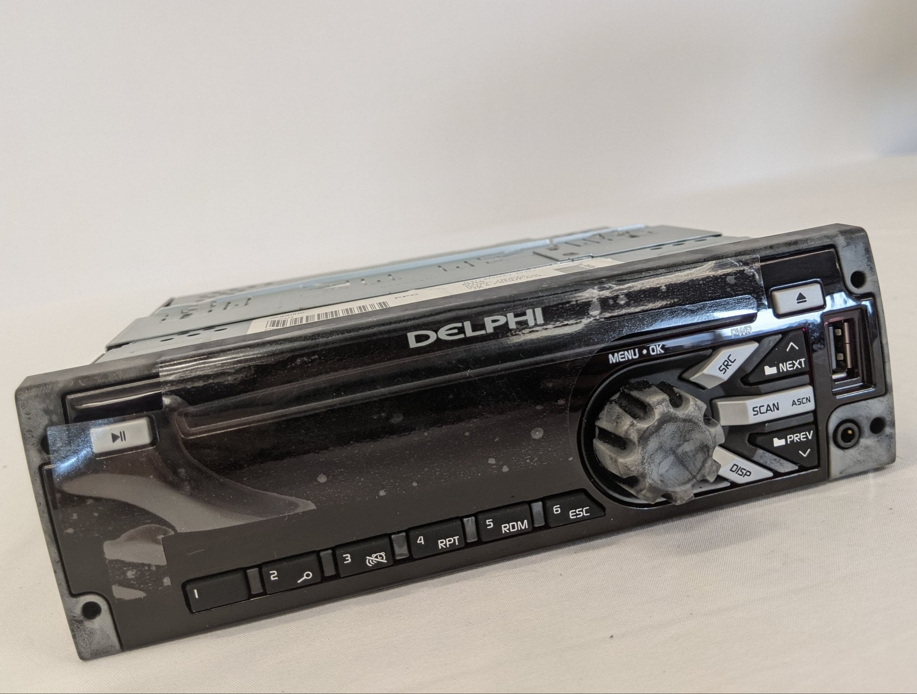 New Delphi DEA500 Heavy Duty Radio - P/N PSO PP105713 (10128000188732)