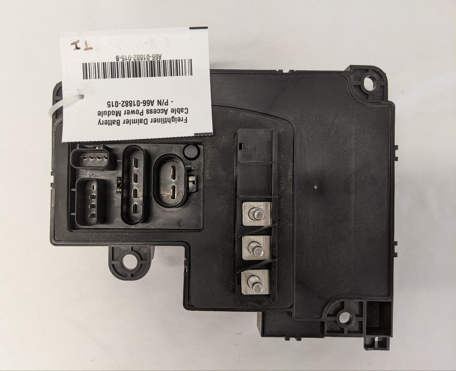 Freightliner Daimler Battery Cable Access Power Module - P/N A66-01882-015 (10172255240508)