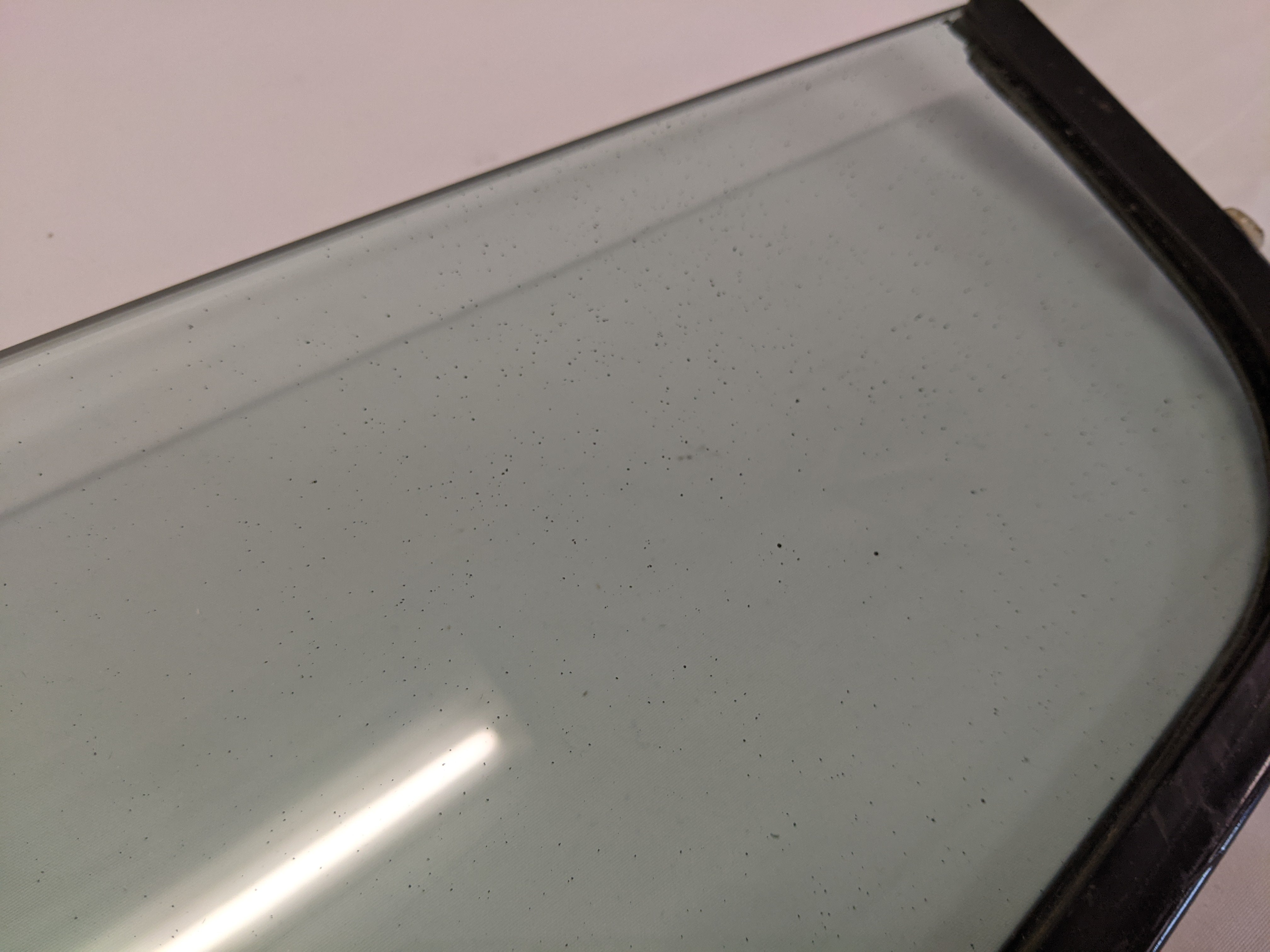 Used Freightliner FLD Classic RH Tinted Vent Window - P/N A18-17428-003 (10090903011644)