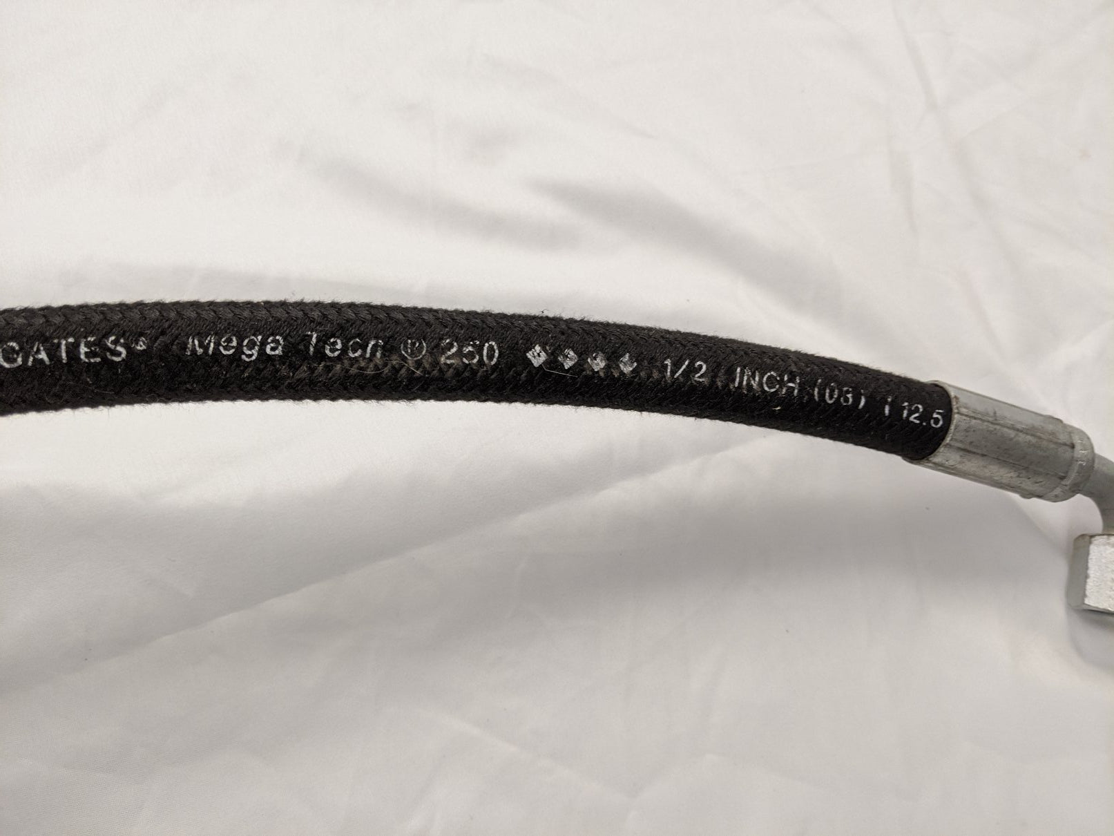 Freightliner DD13 LH Trans Oil Cooler Supply Hose 07-22128-002