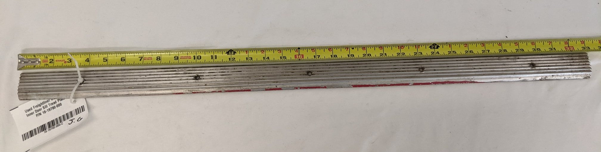 Used Freightliner Columbia Inner Door Sill Tread Plate - P/N 18-19790-000 (10175171330364)