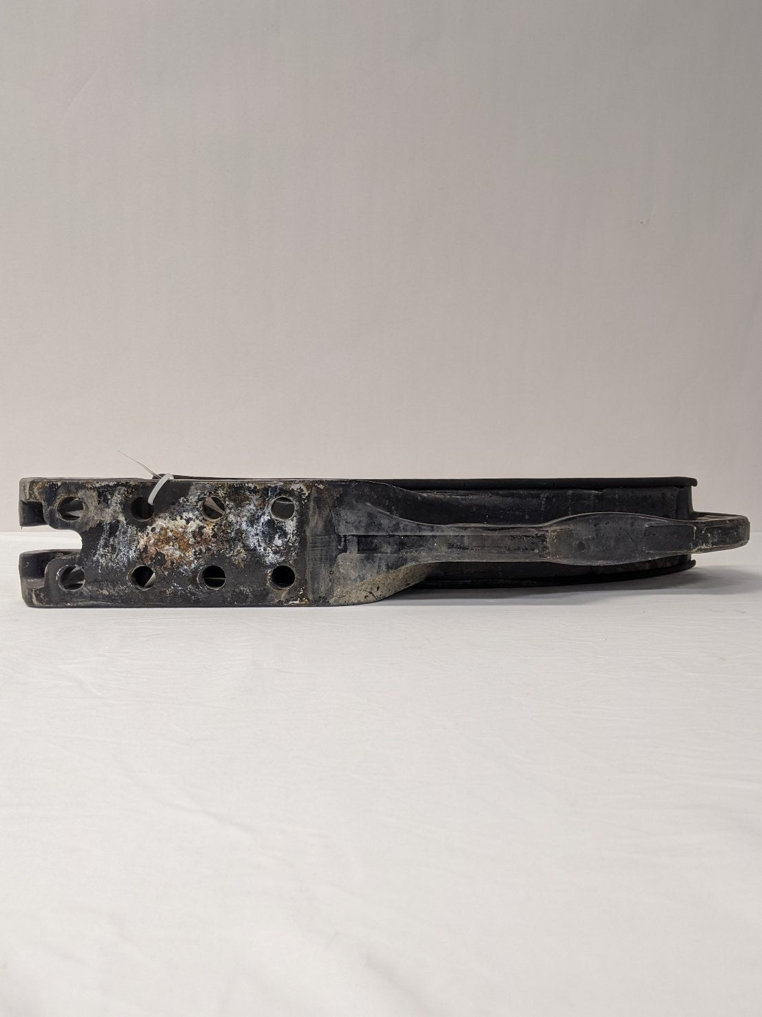 Freightliner 23" Diameter Fuel Tank Bracket - 03-33819-000