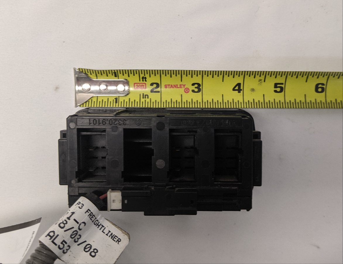 Freightliner Cascadia P3 Sleeper Cab Switch Panel  - P/N  A06-60973-000