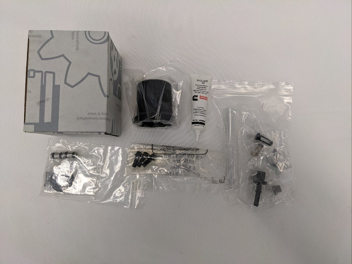 New Detroit DEF Supply Unit and metering Unit Kit Filter - P/N DDE A0001408678 (10141462823228)