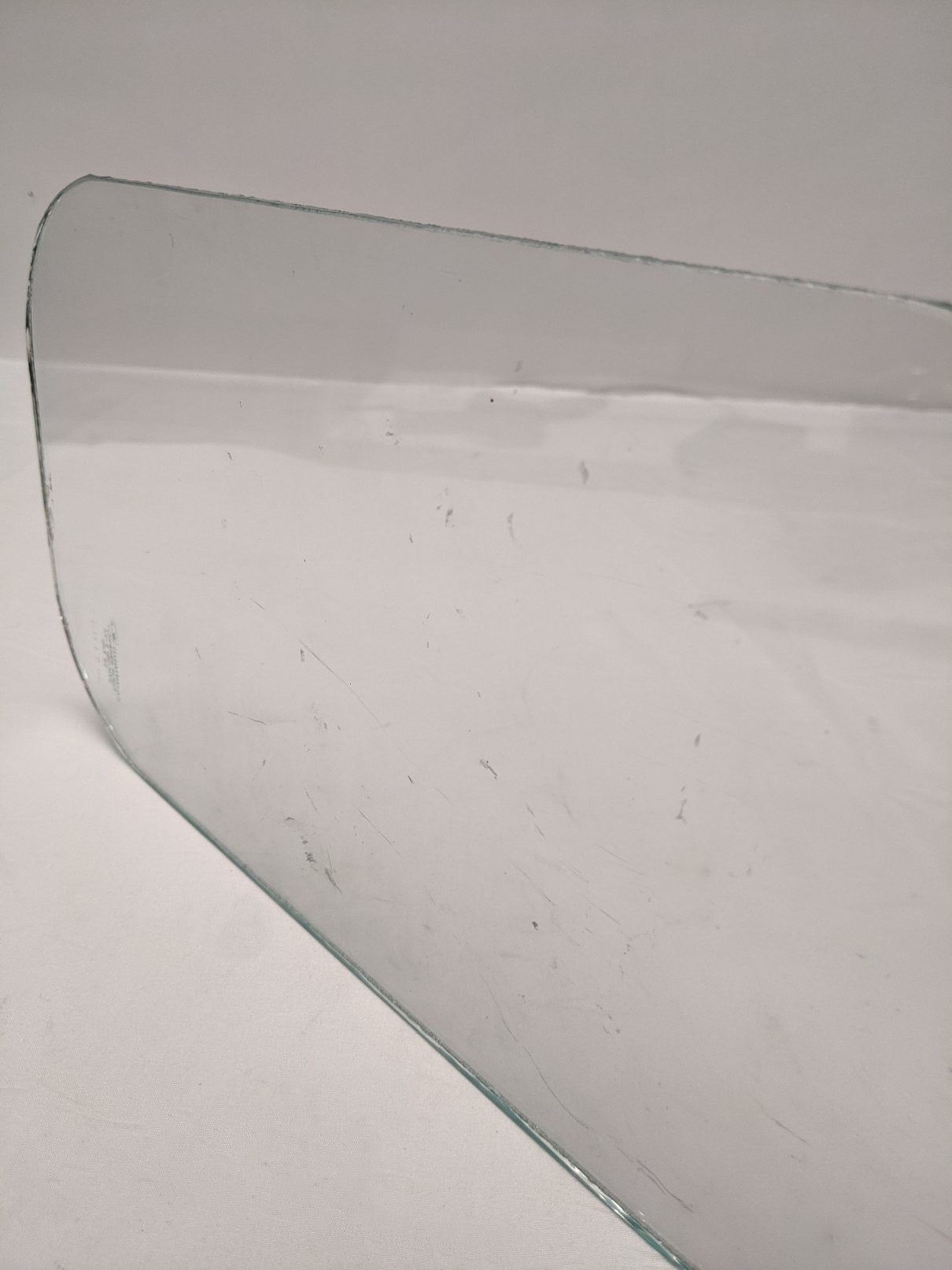 *Scratched* Freightliner FLD Lower Door Window Visibility Glass-P/N 22-28974-000