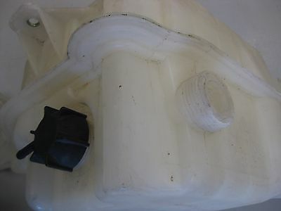 Used Freightliner Columbia Surge Tank - P/N  05-24406-001, 05-24689-000 (3939454058582)