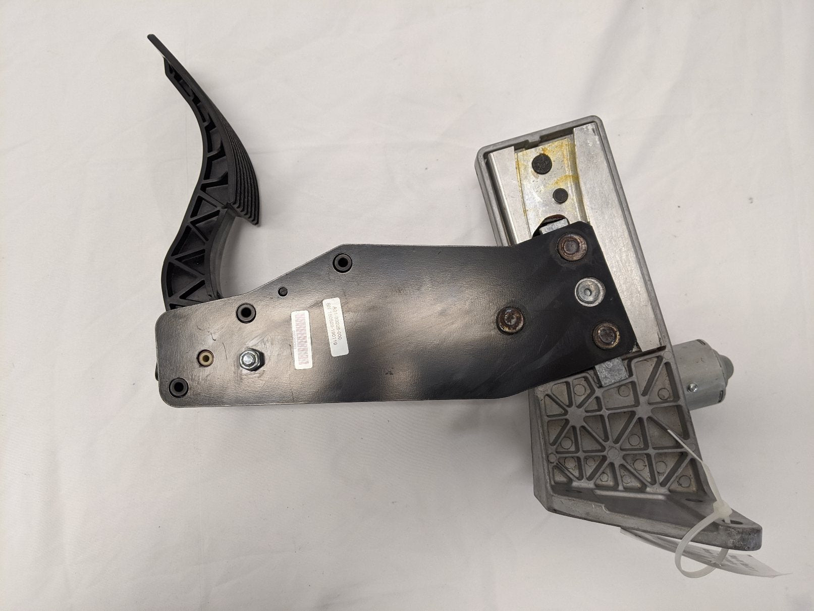 *Missing Wire* Used ISL 10 Adj. Suspension Pedal Assembly - P/N  A01-33226-000