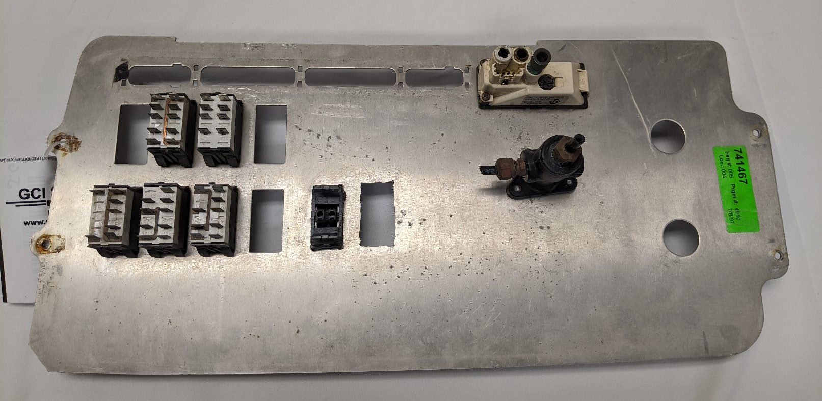 Used Freightliner Columbia Central Instrument Dash Panel - P/N  22-45867-000