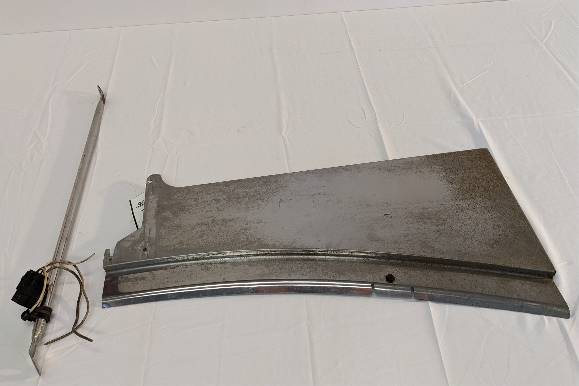 *Set of 2* Used FTL Coronado LH/RH Lower Extension Cowl - P/N 18-43802-000 / 001 (10089922396476)
