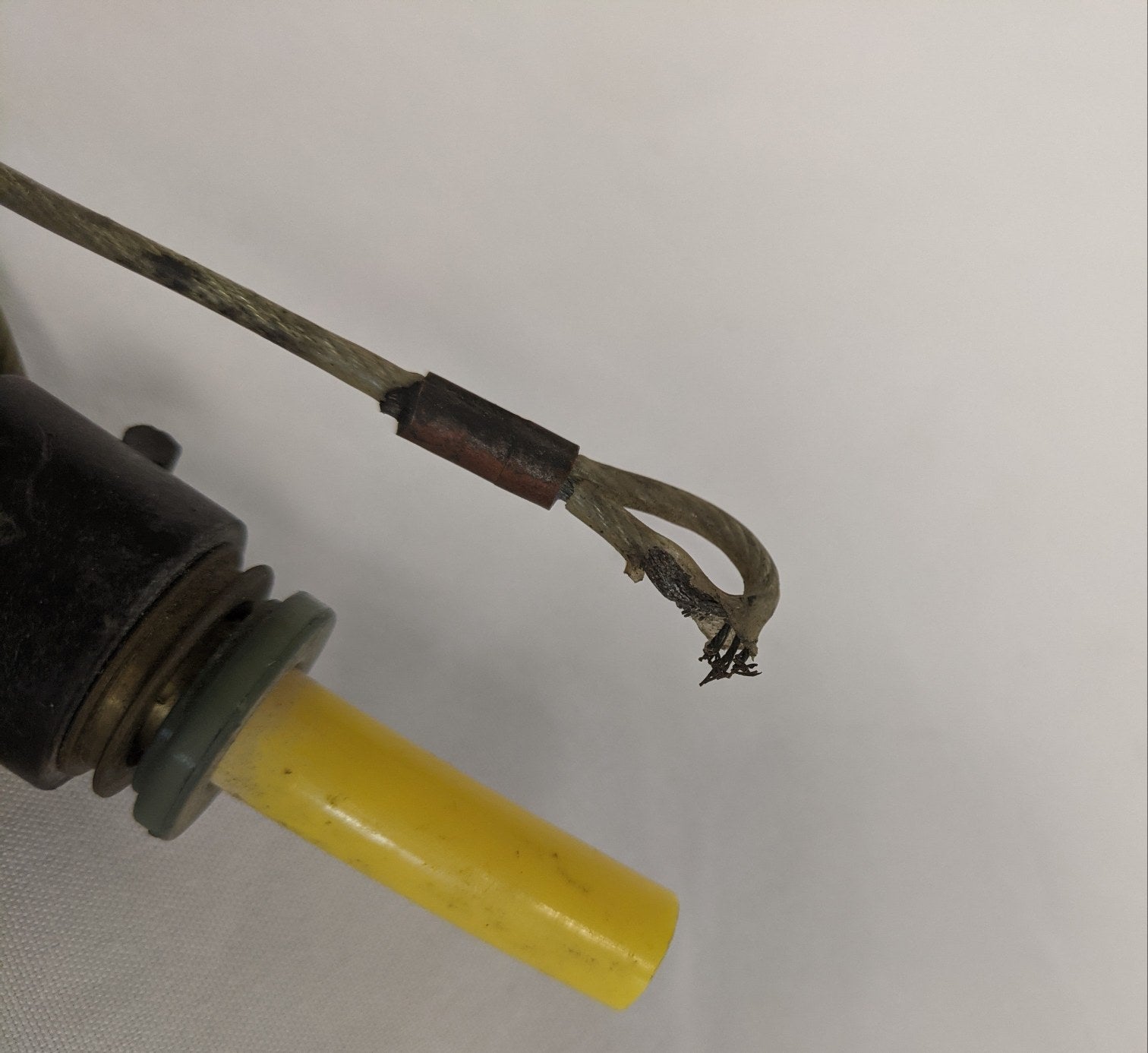 Used Freightliner Air Horn to Air Horn Single Horn Valve - P/N GTD 3301 2