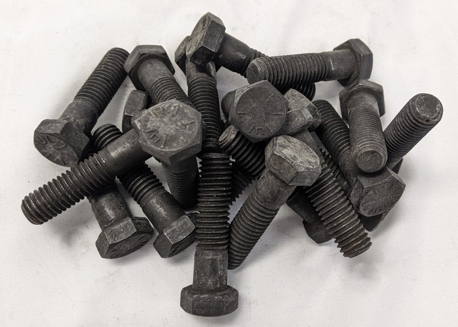 *Lot of 20* New 1/2"-13 x 2" Partially Threaded Grade 8 Steel Hex Bolts