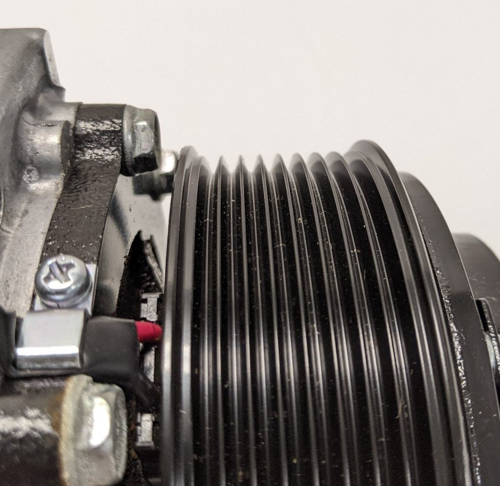 Freightliner A/C Compressor R134a 8-Groove Pad Mount | SKI 4073S