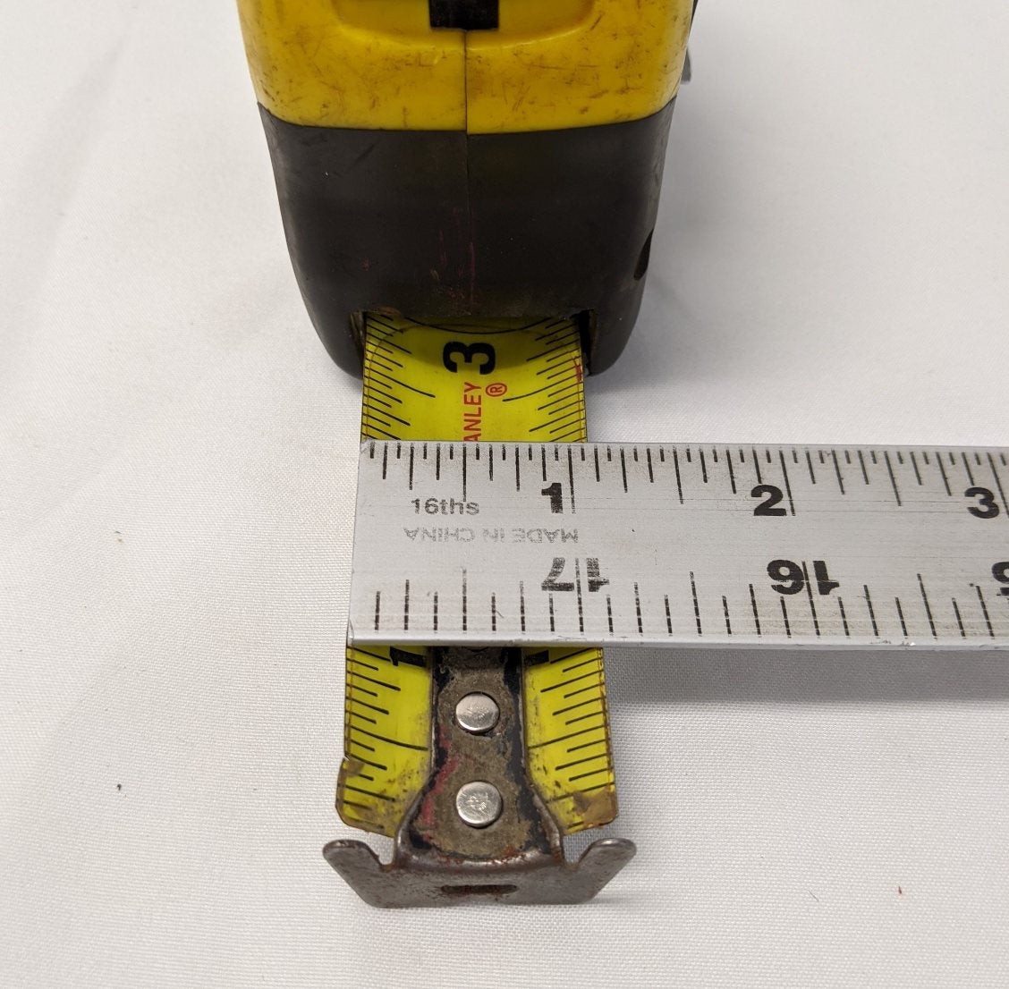 Stanley FatMax Tape Measure 35 FT Lot of 2 - 1" Blade Tape Lock Belt Clip 33-735