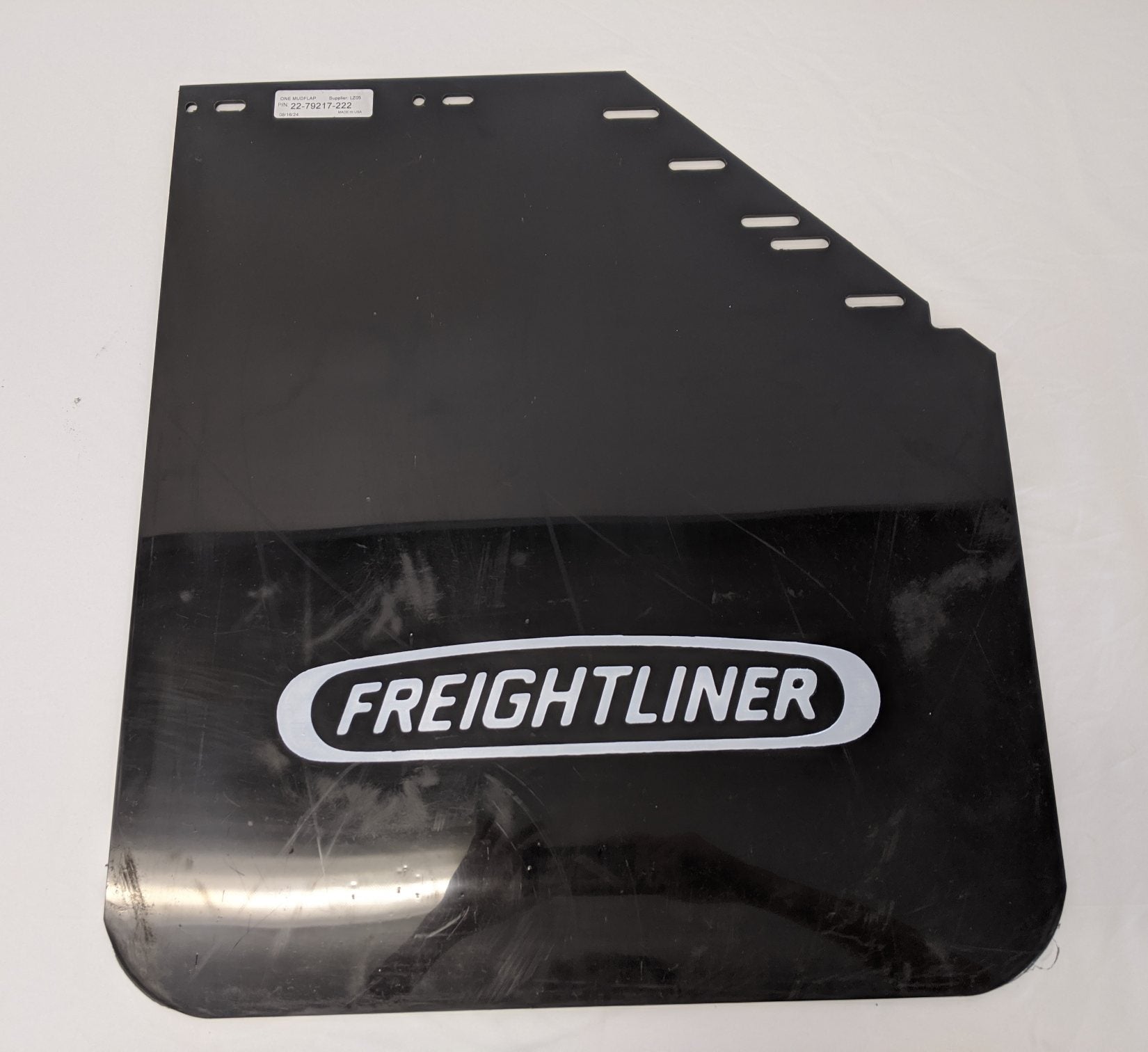 *Scratched* RH 27" 45 Degree Rear Angled Mud Flap w/ FTL Logo - P/N 22-79217-222 (10137514737980)