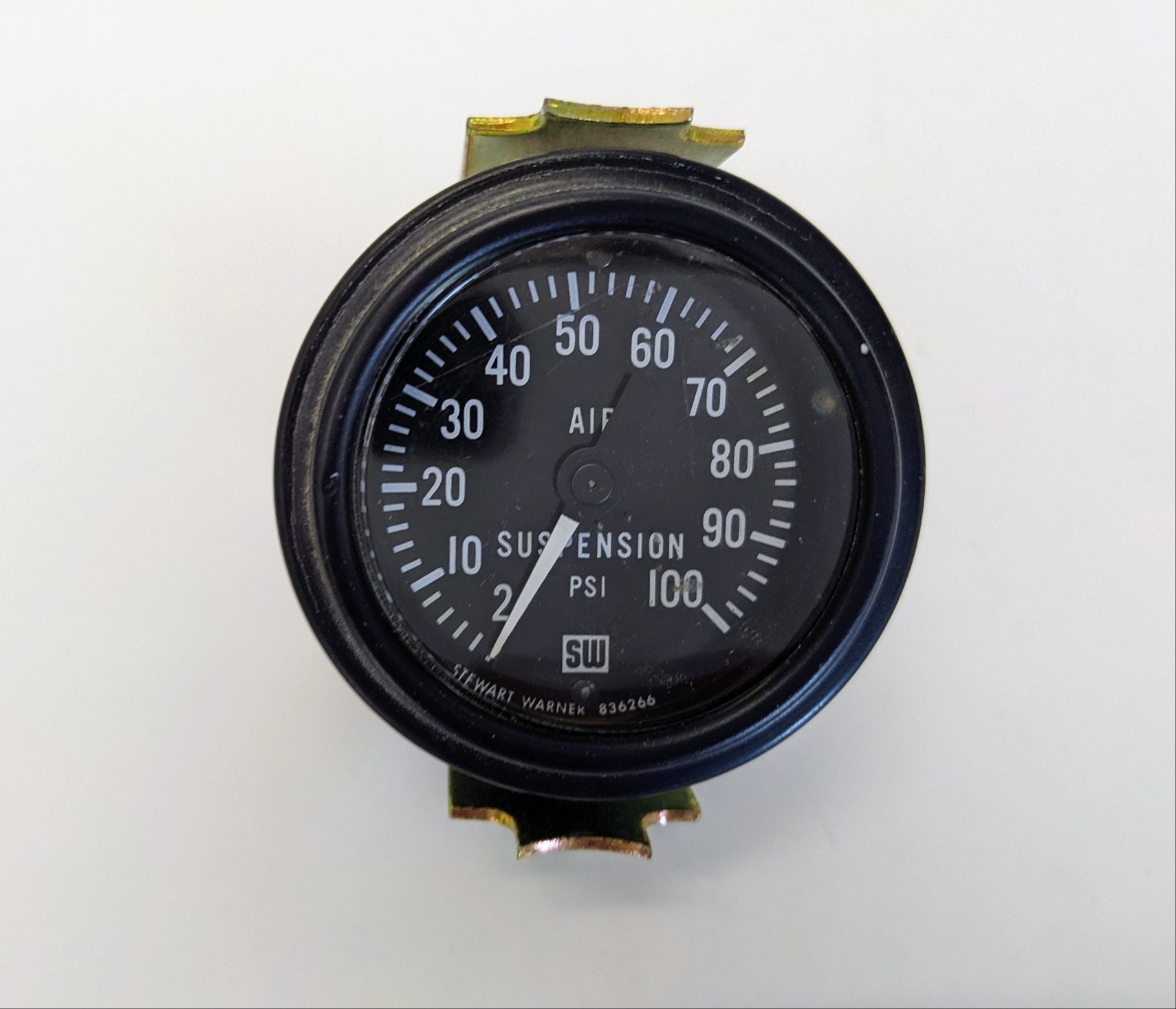 Used Stewart Warner Liftable Axle Suspension Pressure PSI Gauge - P/N SW 82396 (10171396915516)