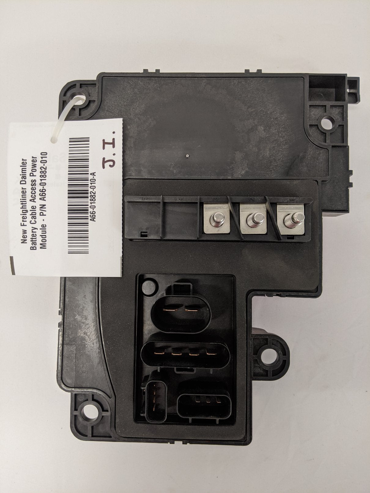 New Freightliner Daimler Battery Cable Access Power Module - P/N A66-01882-010 (10171320467772)