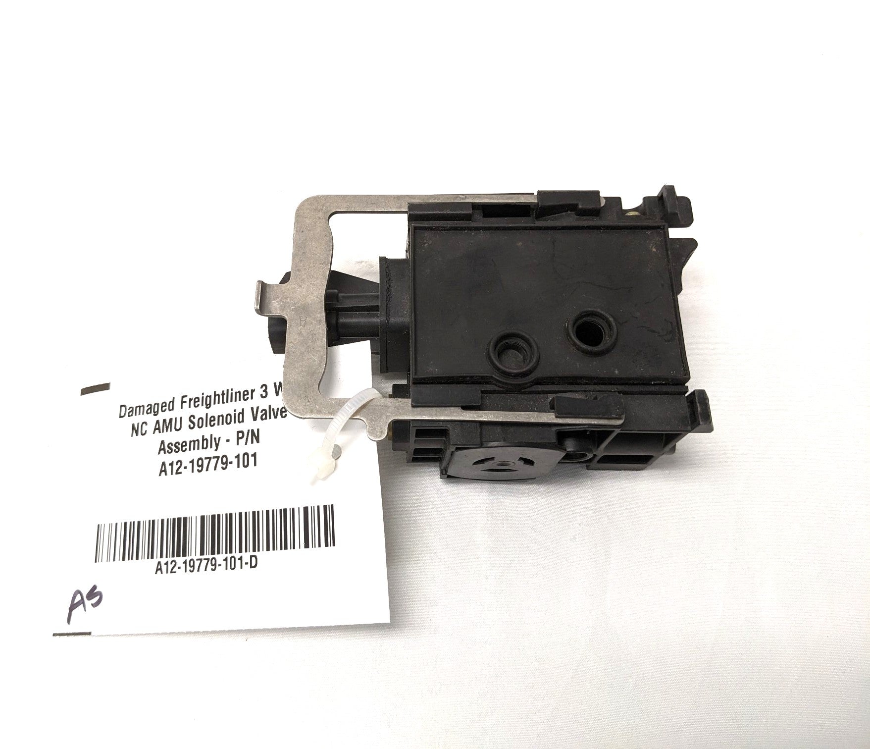 Freightliner 3-Way NC AMU Solenoid Valve | A12-19779-101