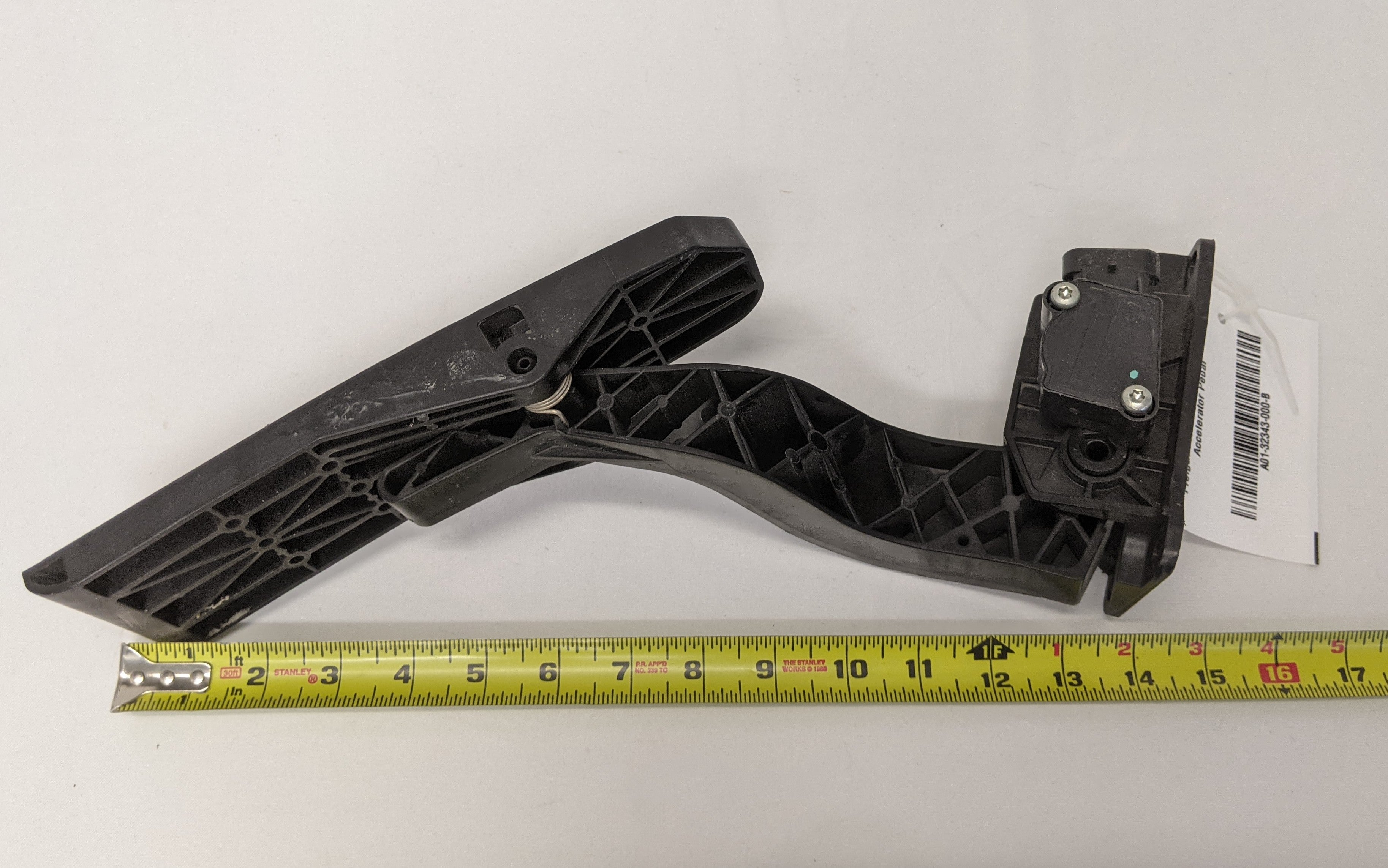 Freightliner Cummins Dual APS Accelerator Pedal - A01-32343-000