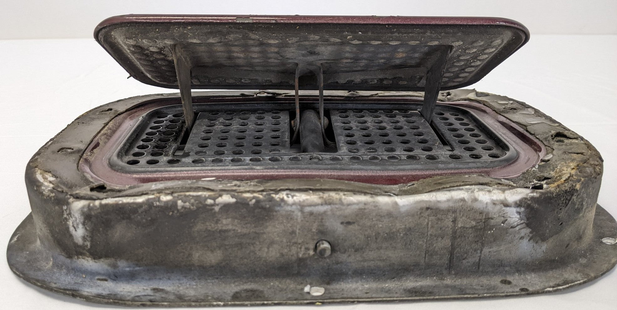 Used Freightliner Painted Air Vent Assembly - A18-11400-010