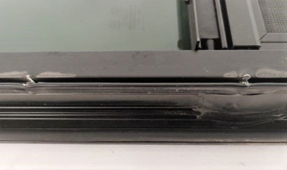 Damaged Freightliner Side Sleeper Window w/ Retainer - P/N  A18-63653-000 (8758120317244)