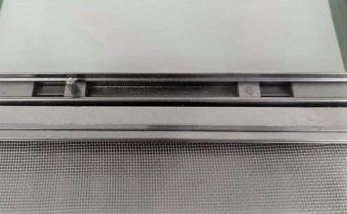 Damaged Freightliner Side Sleeper Window w/ Retainer - P/N  A18-63653-000 (8758120317244)