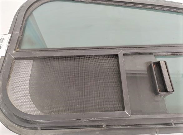 Damaged Freightliner LH Side Sliding Window - A18-30275-004 (9607098270012)