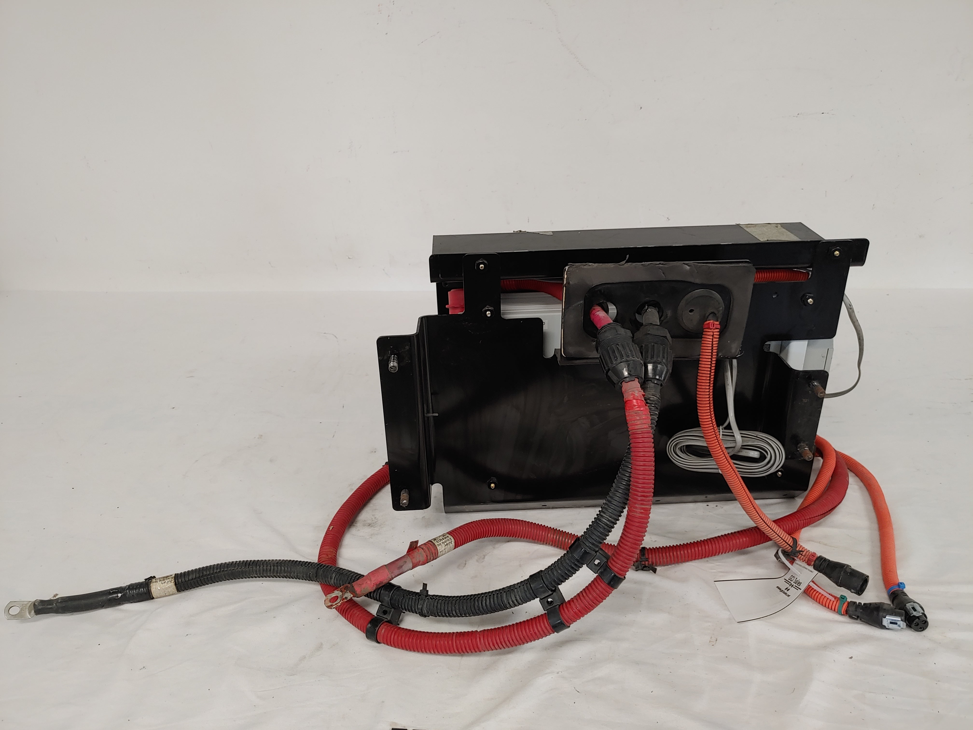 Used Xantrex Freedom HF 1500 Inverter w/Cover Bracket - P/N A06-93338-000 (8320456425788)