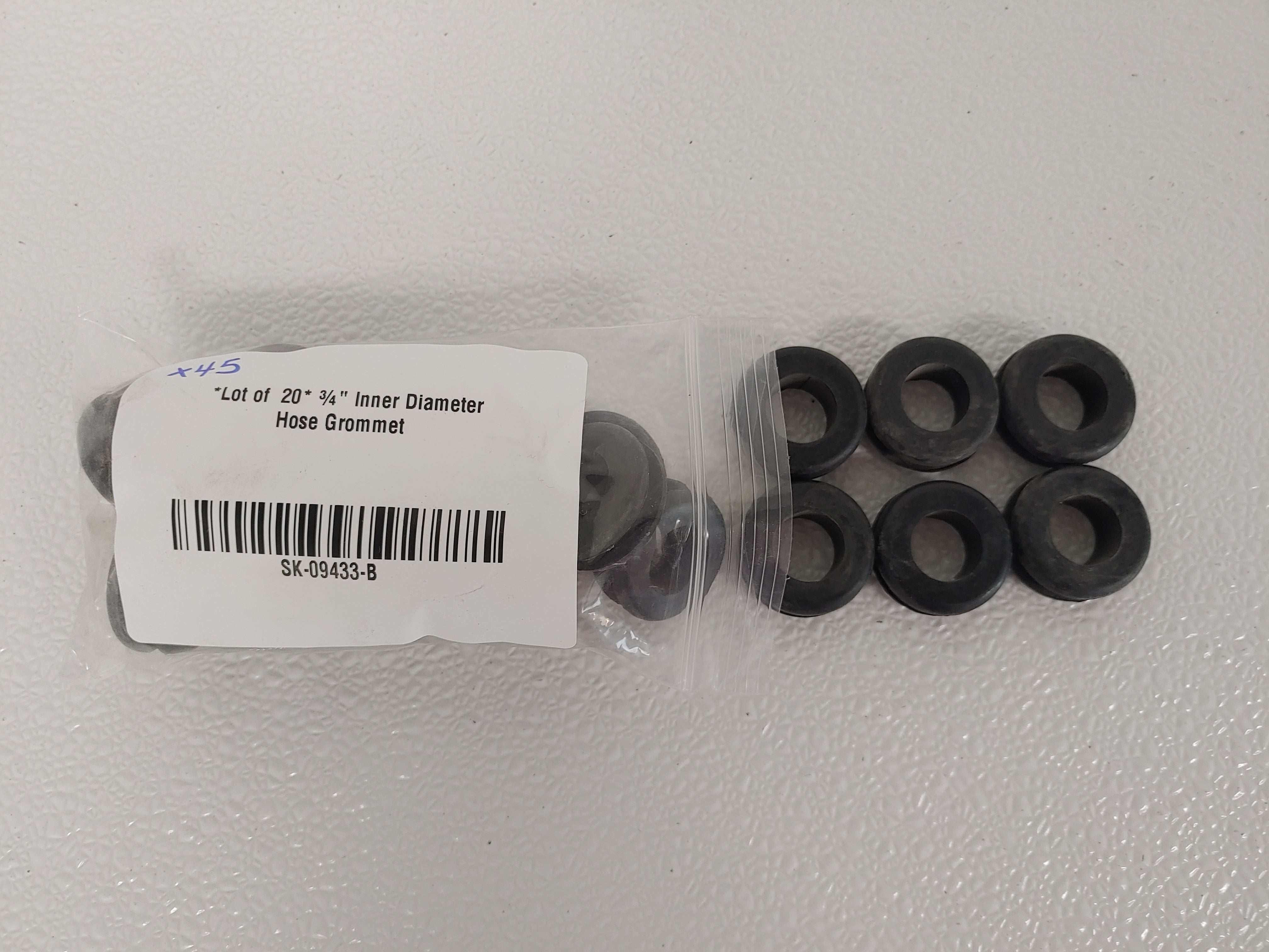 *Lot of  20* ¾" Inner Diameter Hose Grommet (6808740397142)