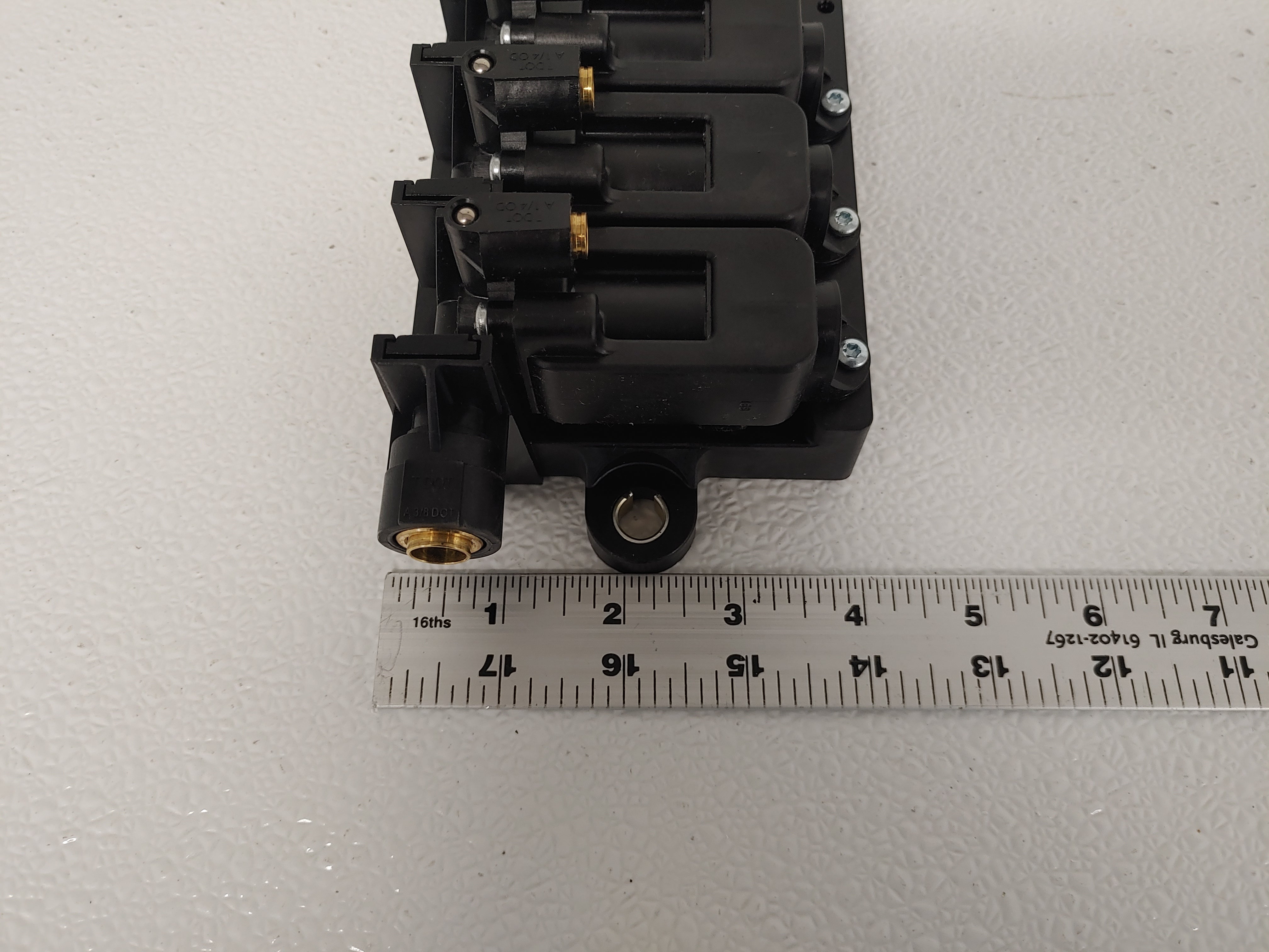 Freightliner Air Management Unit Solenoid Bank  - P/N  A12-29760-003 (6677024145494)