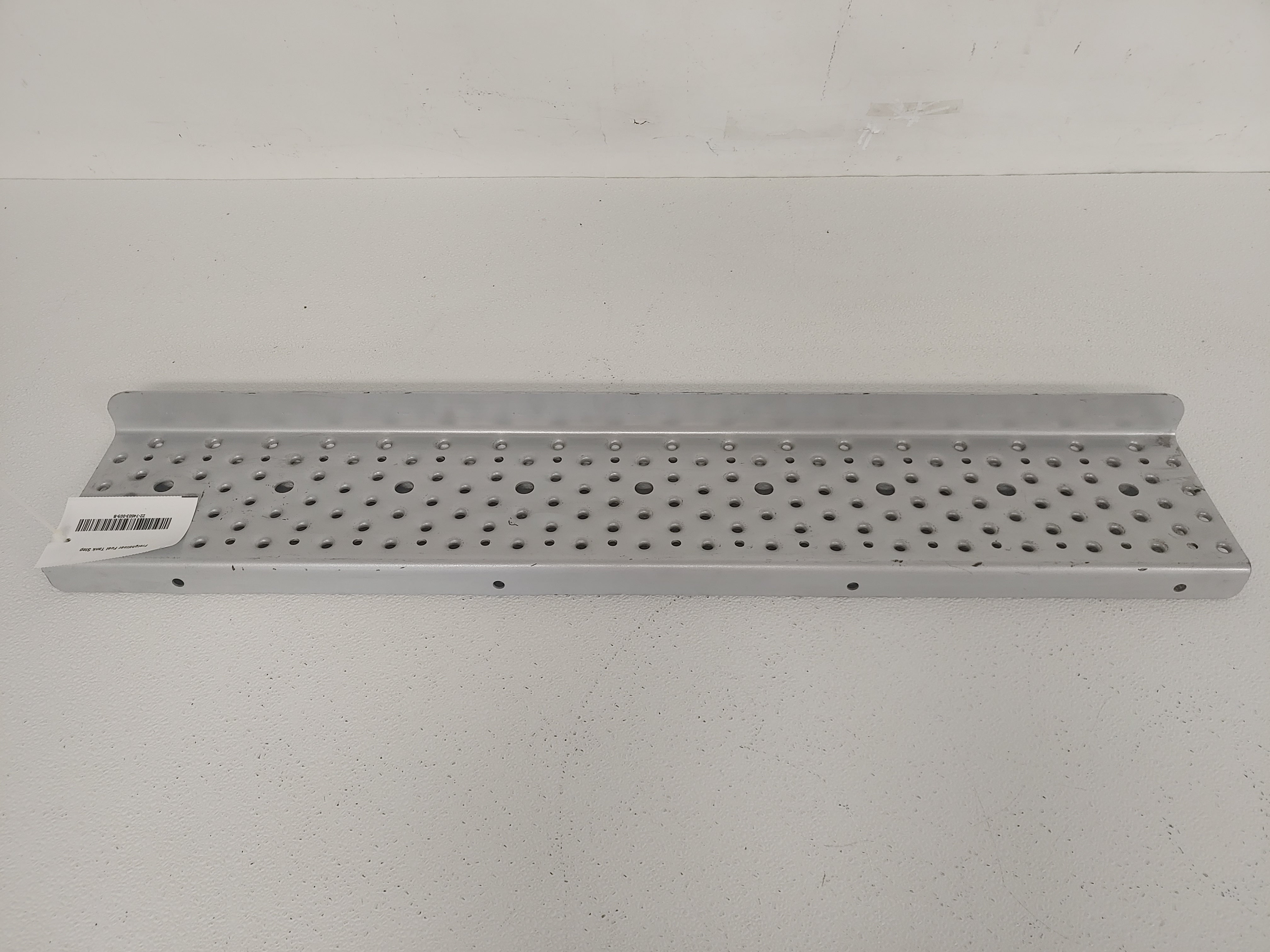 Freightliner Fuel Tank Step - P/N  22-74603-005 (4988908798038)