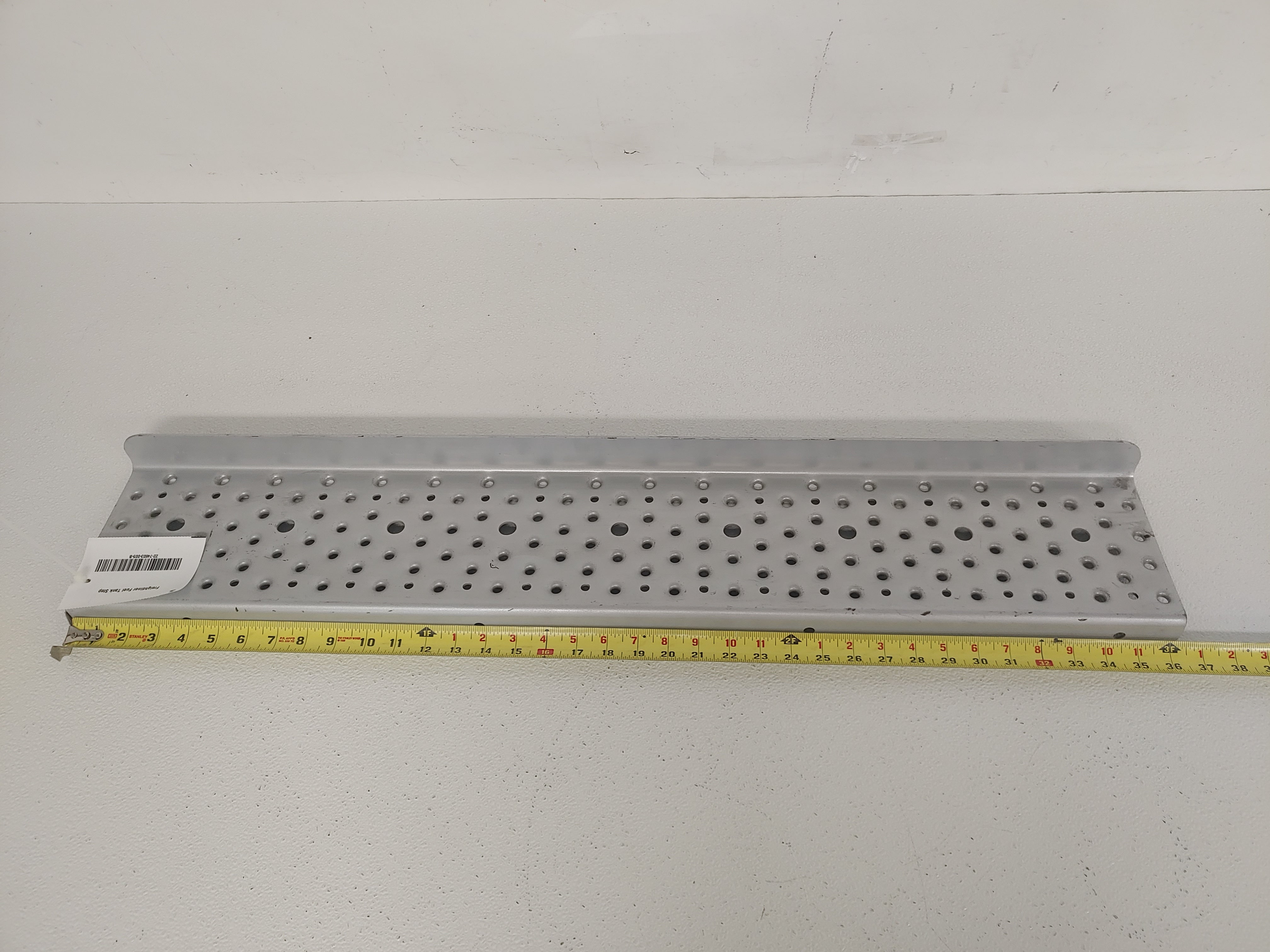 Freightliner Fuel Tank Step - P/N  22-74603-005 (4988908798038)