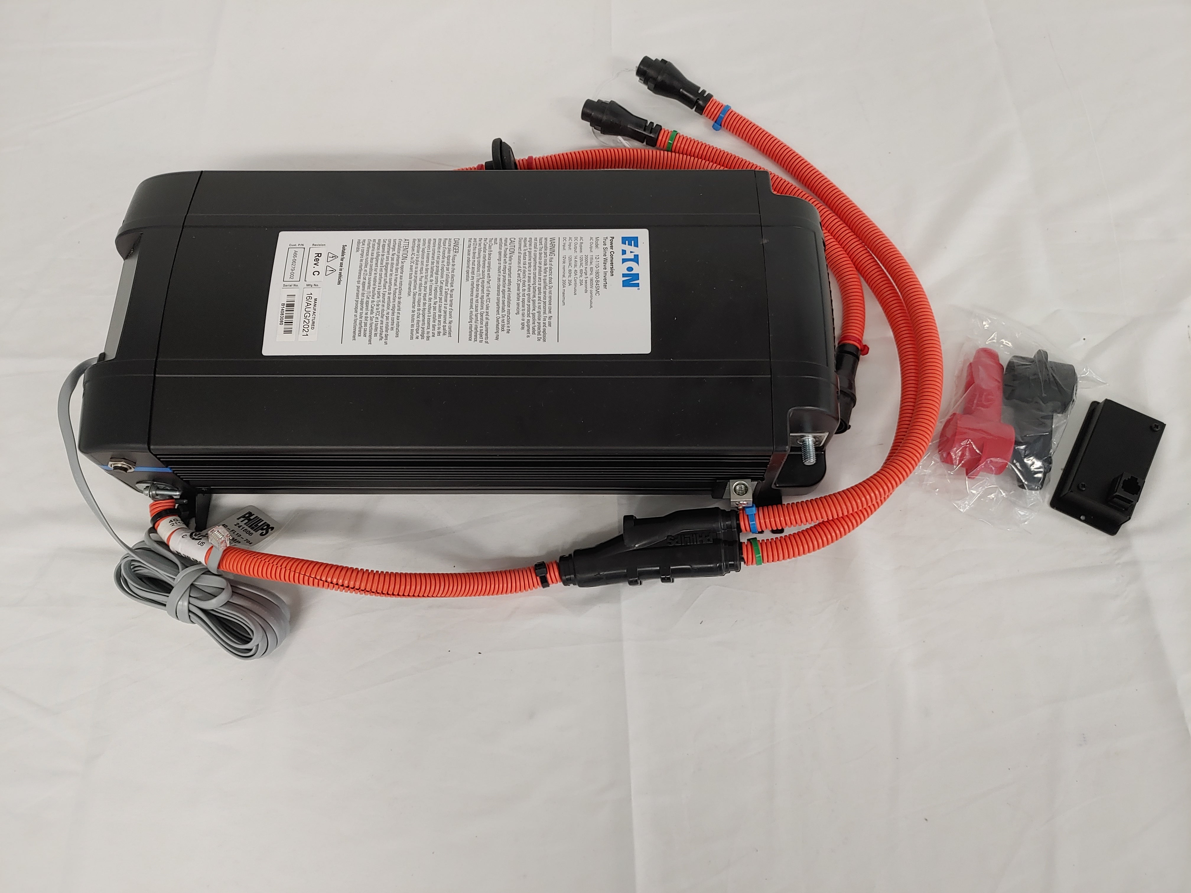 Used Eaton 11.8 V 1800W Charge Inverter - A66-06279-002 (9607377879356)