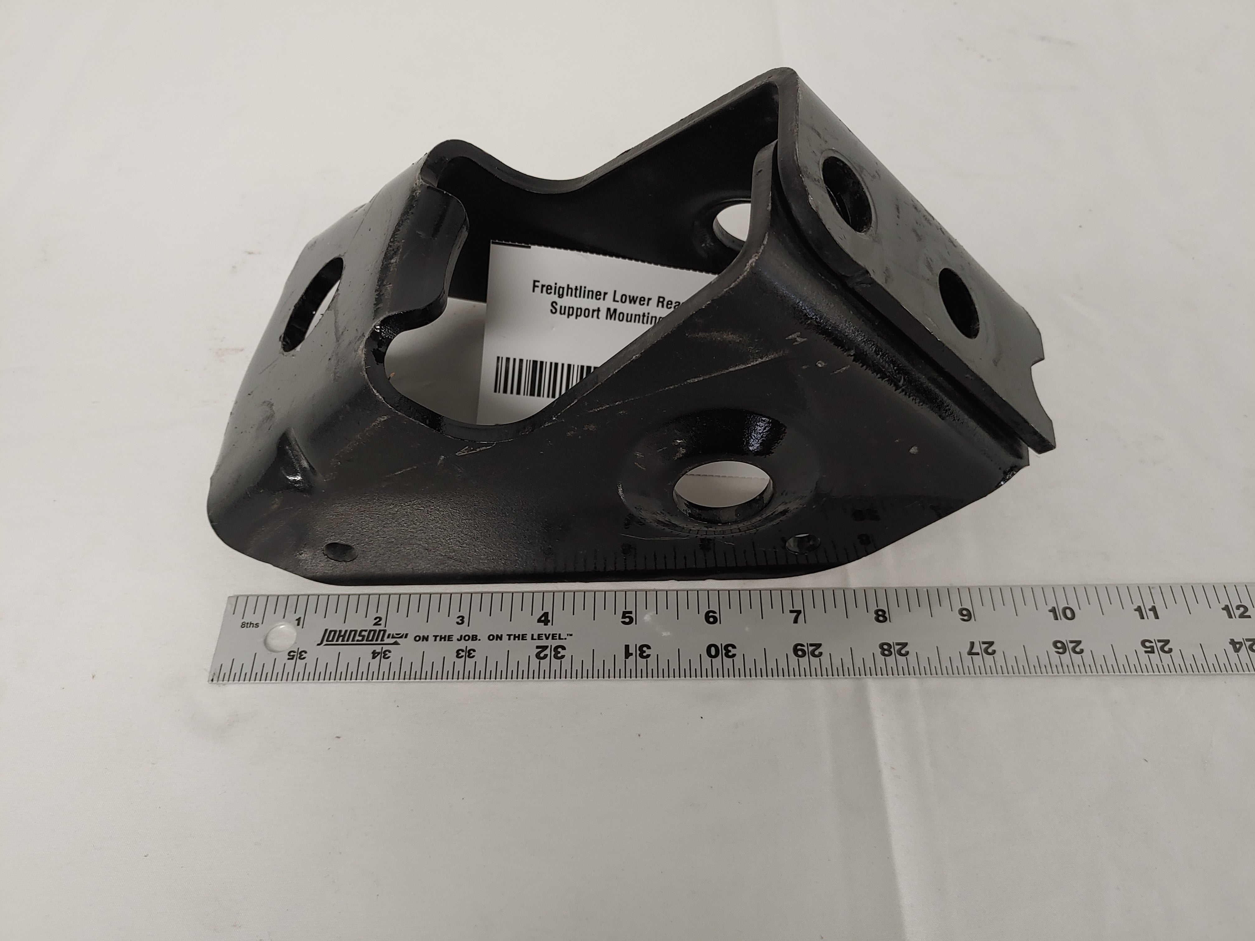 Freightliner Lower Rear RH Cab Support Mounting Bracket - P/N 18-67726-003 (6640771530838)