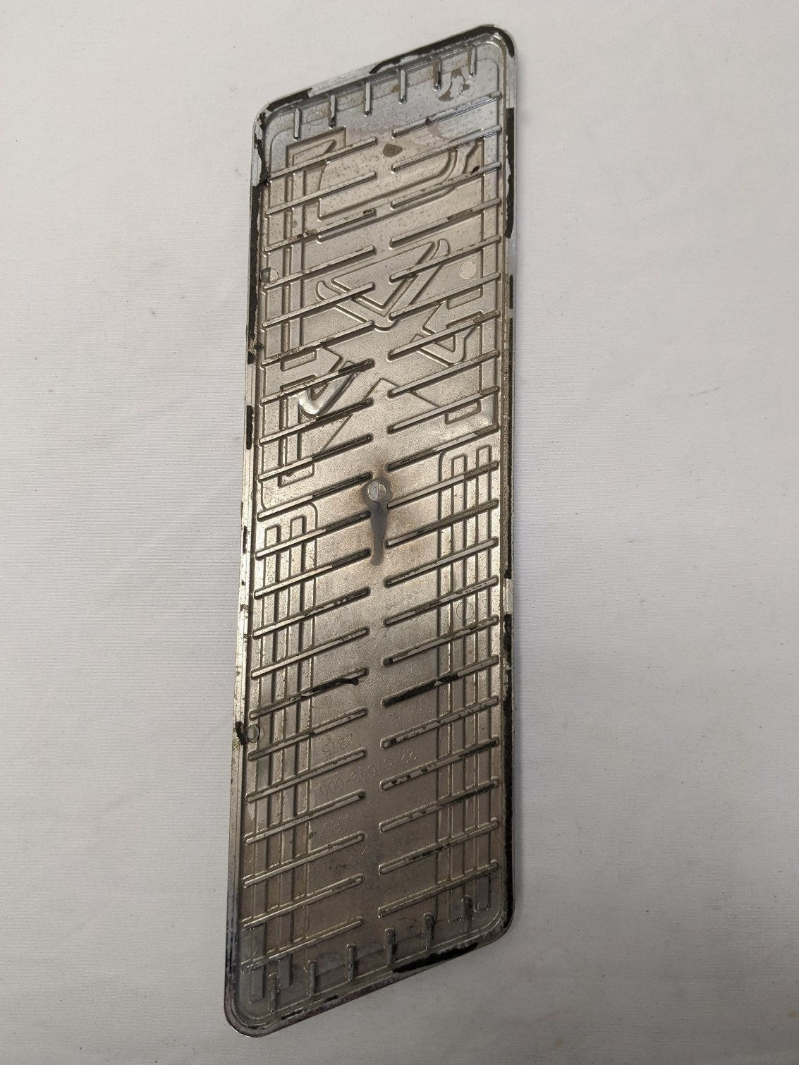 Used Freightliner FLD Classic XL Nameplate Emblem - P/N 22-57549-000