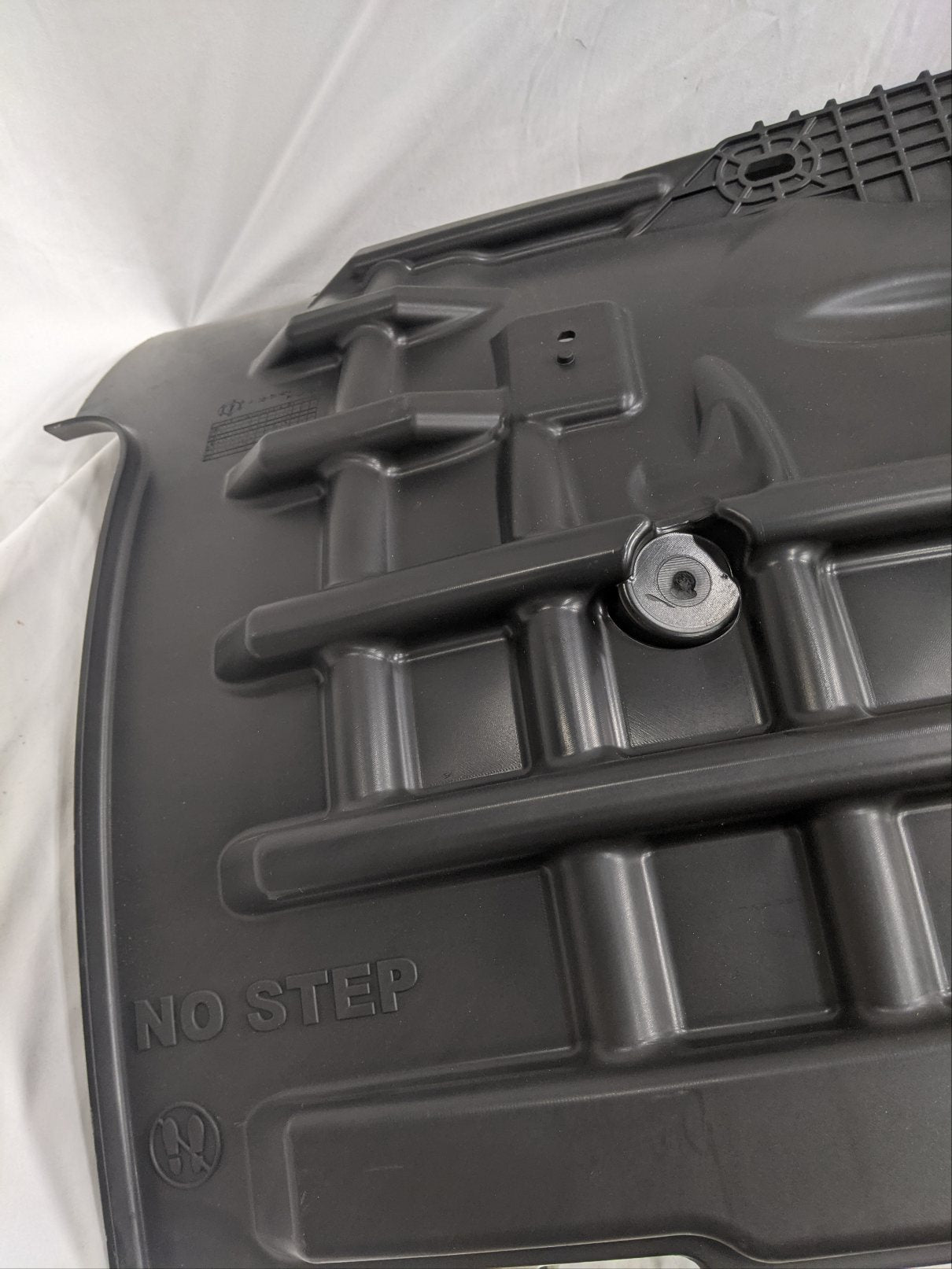 Damaged Freightliner LH Cabin Mounted Splash Guard - P/N A22-74146-000