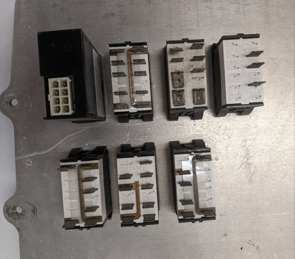 Used Freightliner Columbia Auxiliary Instrument Dash Panel  - P/N  22-45867-010