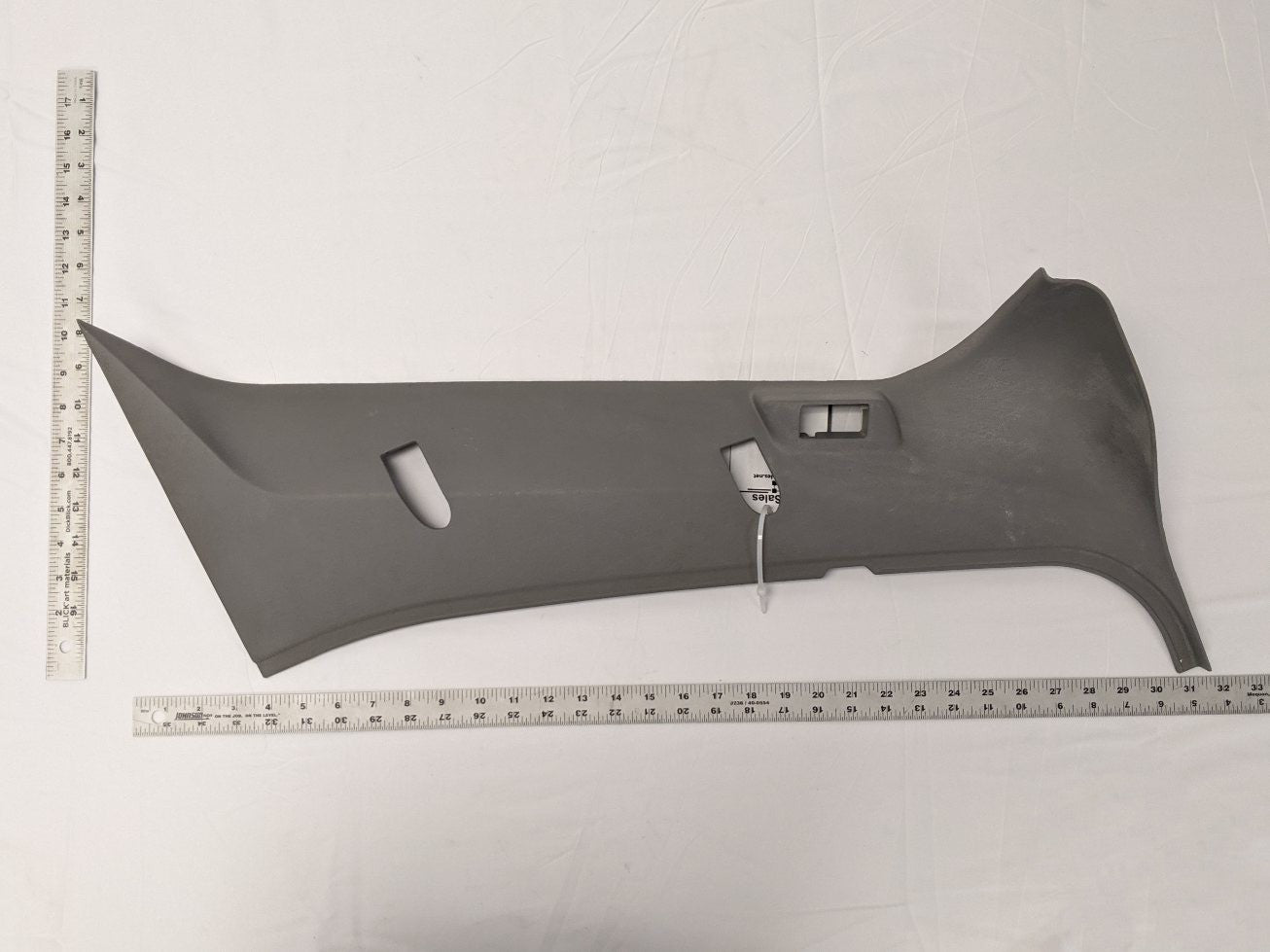 Freightliner RH A-Pillar Cover Trim - P/N 18-31405-001 - Damaged