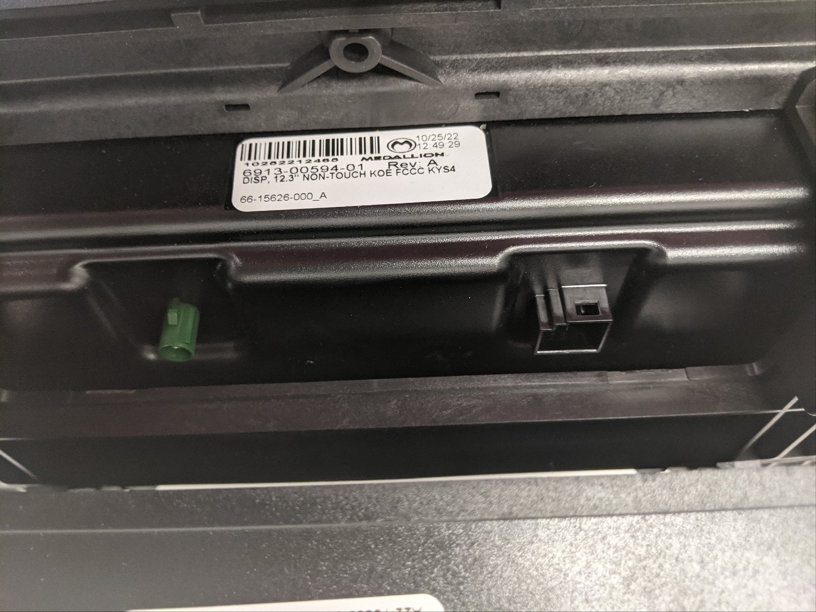 New Freightliner Medallion LCD Instrument Panel Assembly - P/N  A22-79855-000